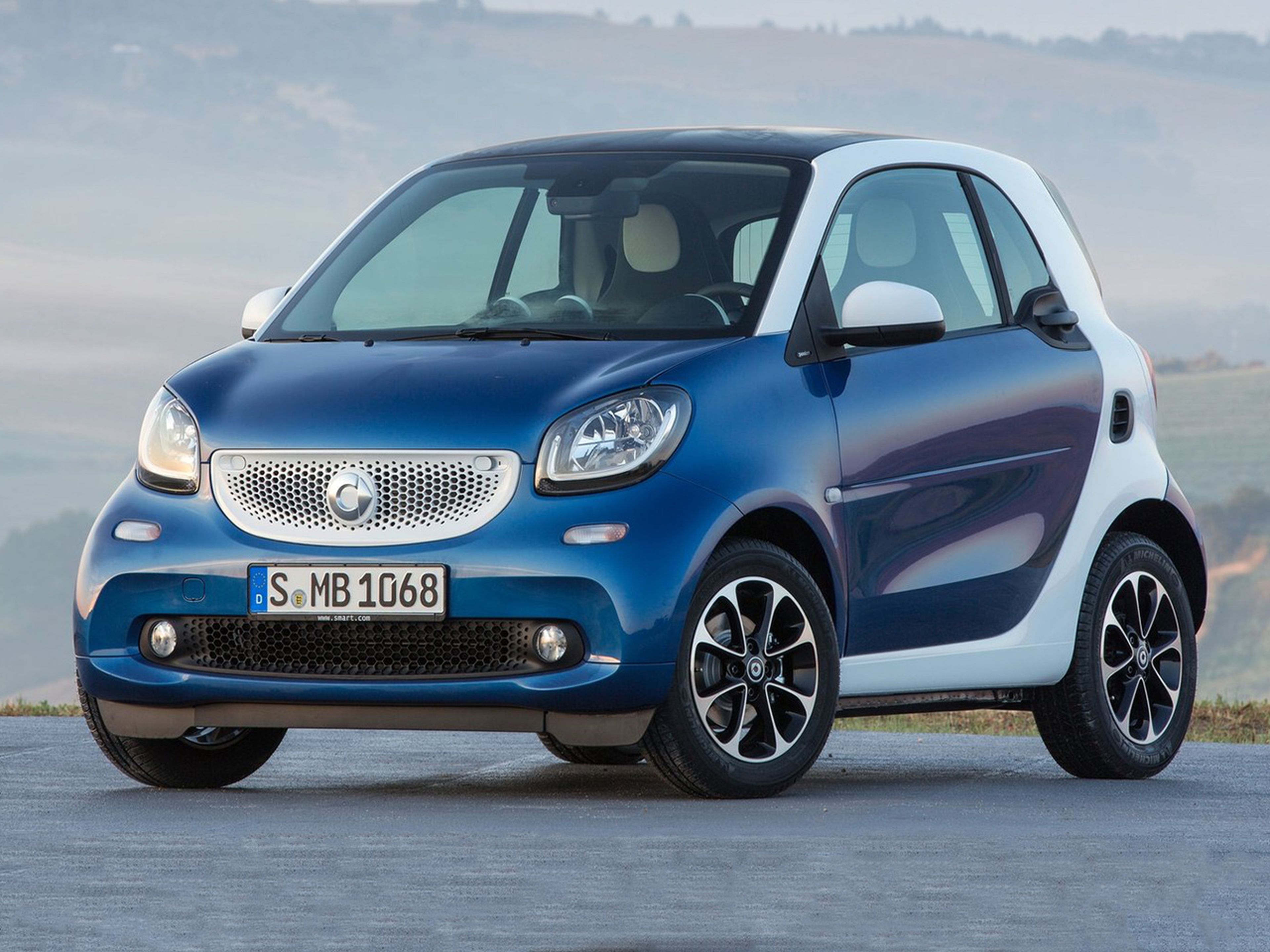 Smart-fortwo_2015_C01