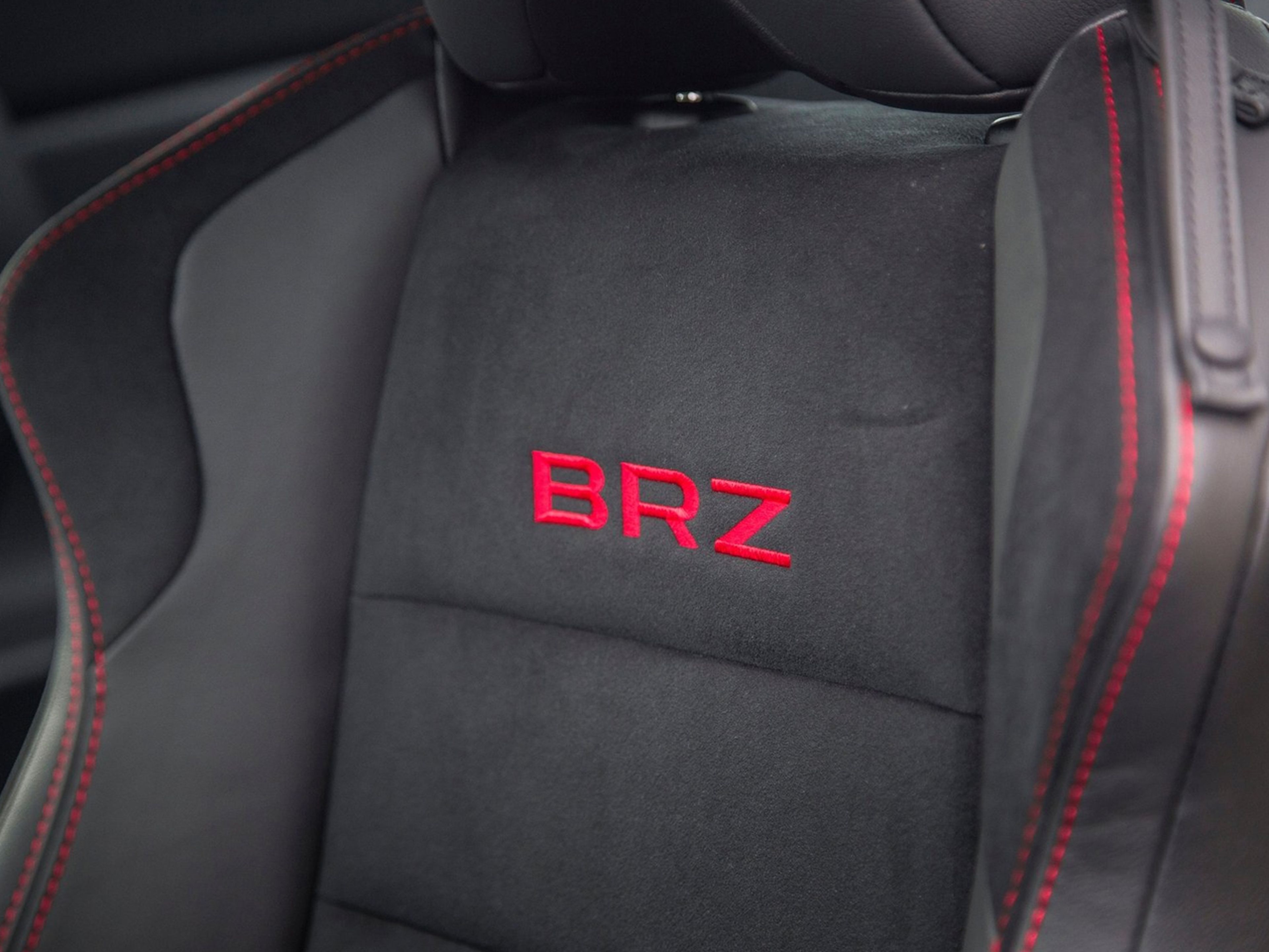 Subaru-BRZ-2017-C04