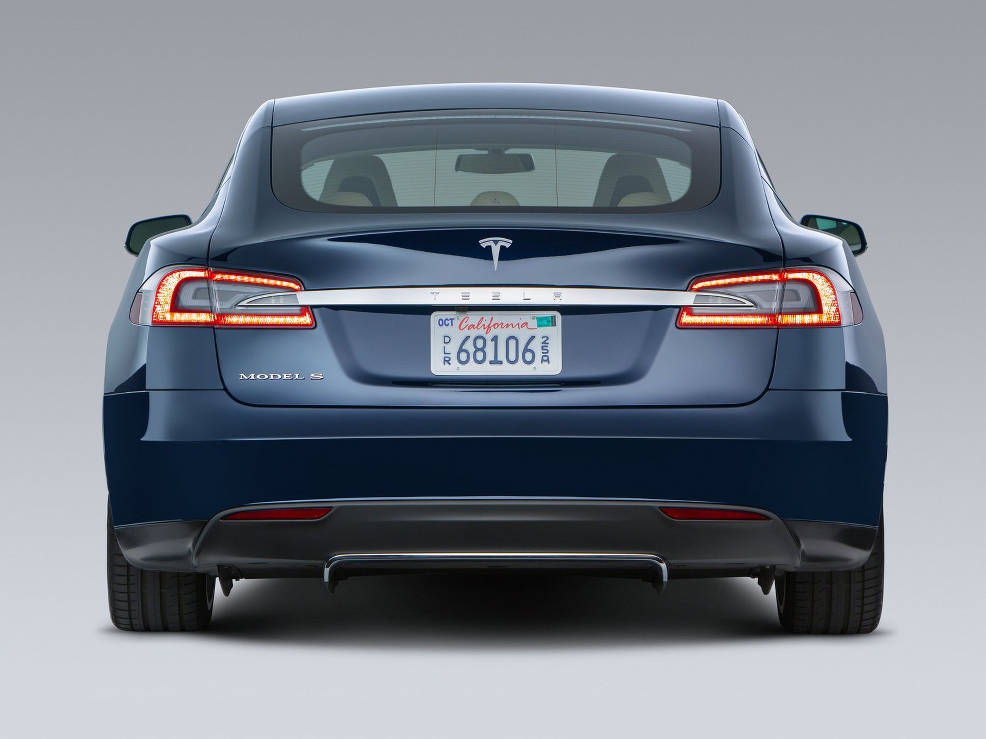 Tesla-Model_S_2013_03