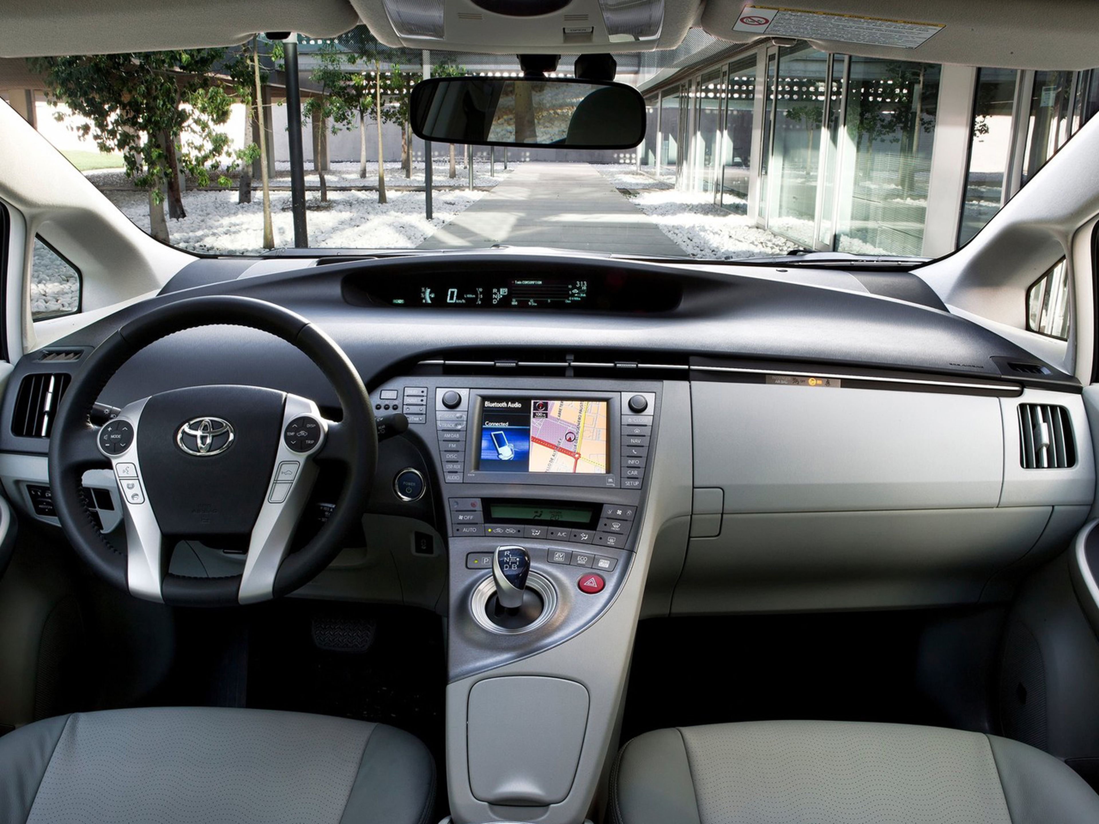 Toyota-Prius_2012_C04
