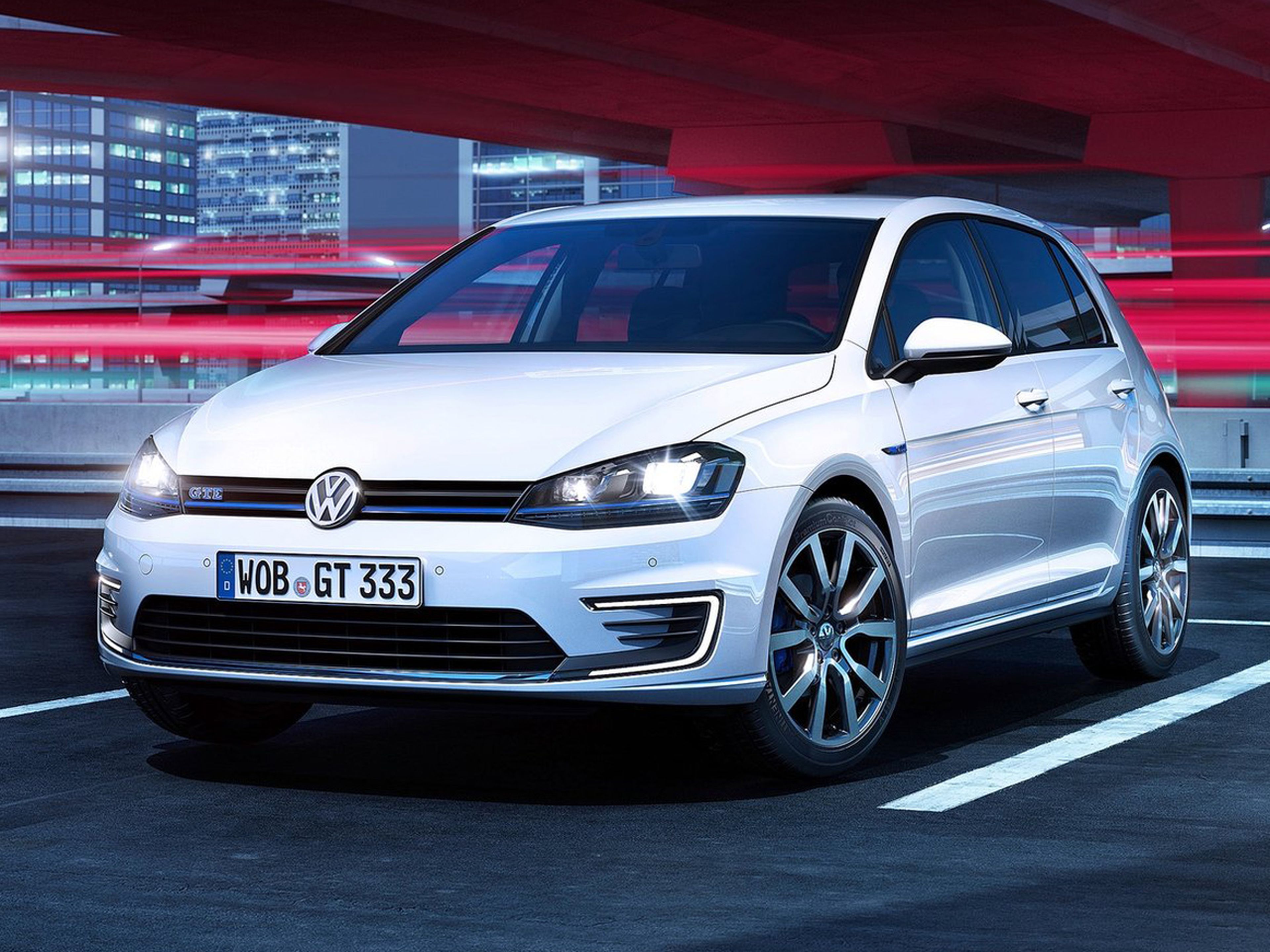 VW-Golf_GTE_2015_C01