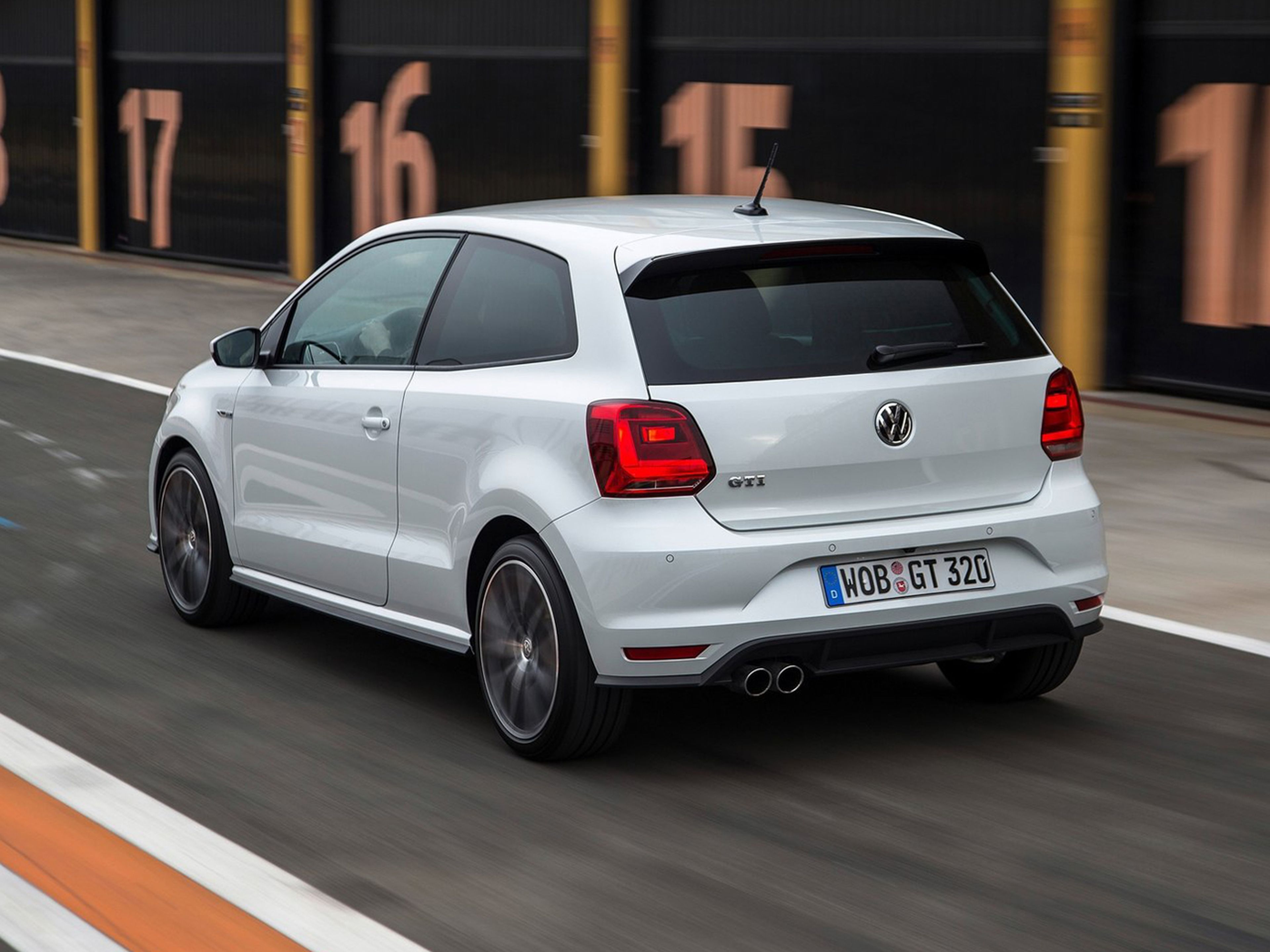 VW-Polo_GTI_2015_C08
