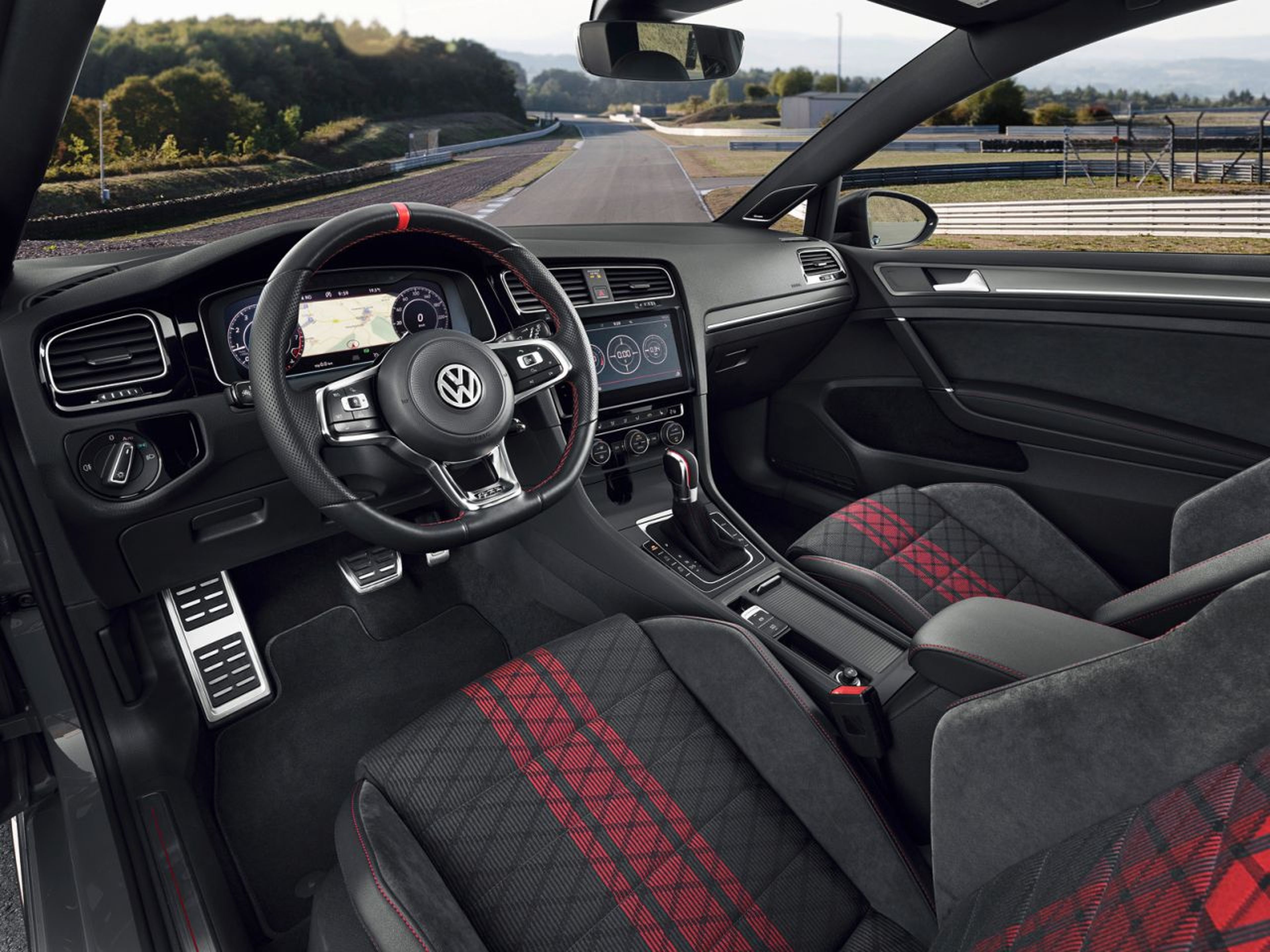 Volkswagen Golf GTI TCR interior