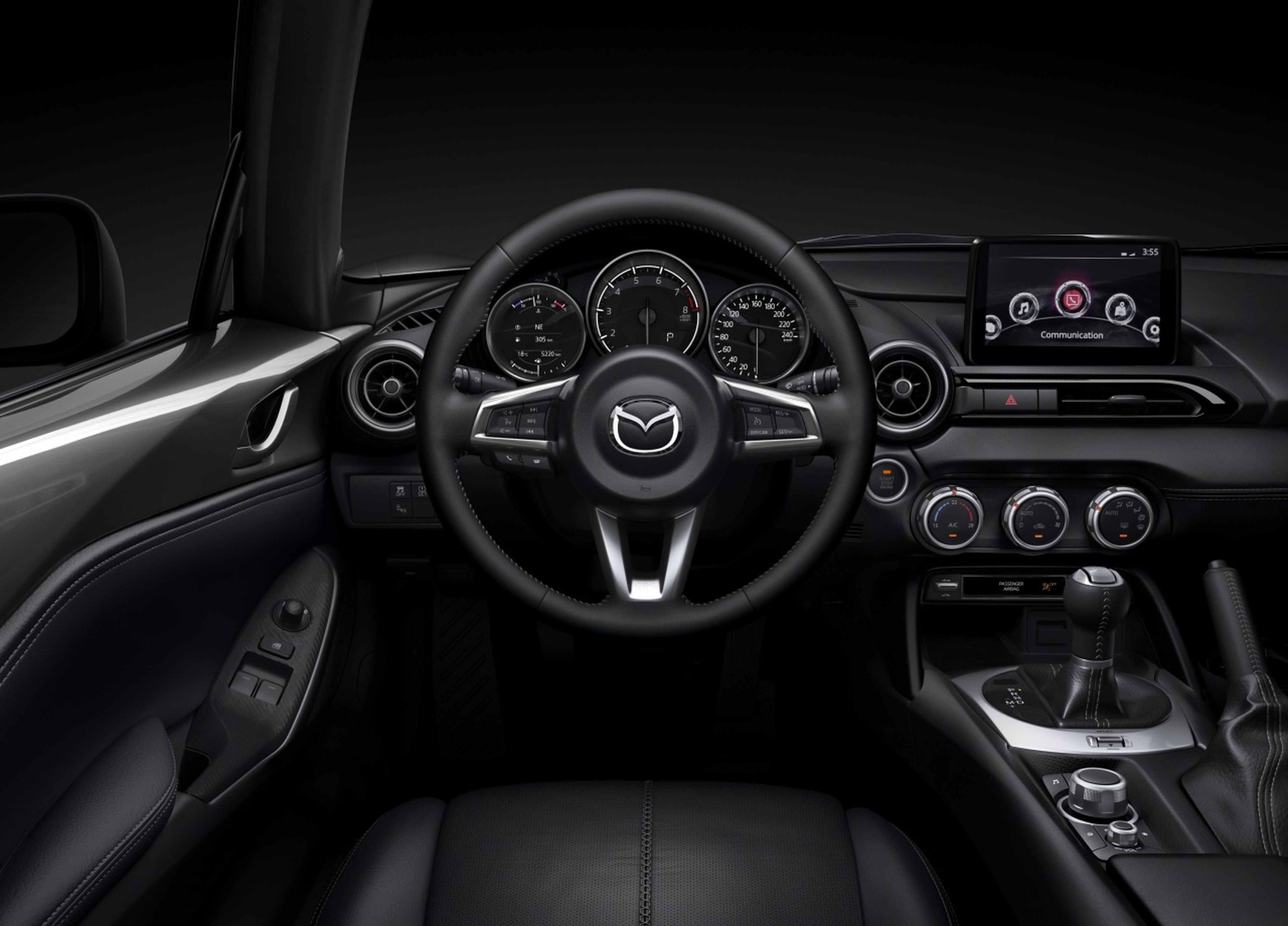 Mazda MX-5 interior