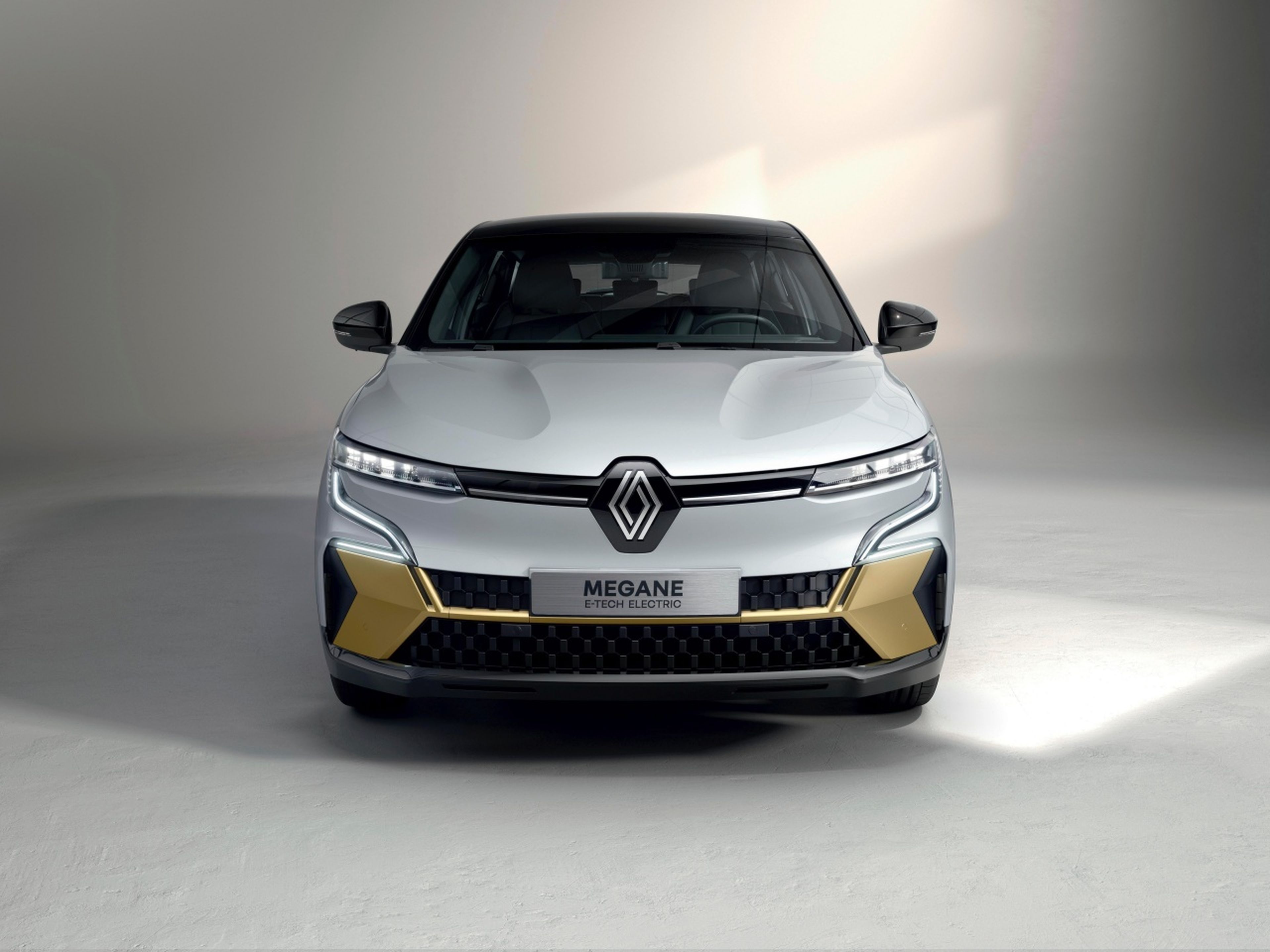 Renault Mégane E-Tech, todas las versiones y motorizaciones del mercado,  con precios, imágenes, datos técnicos y pruebas.