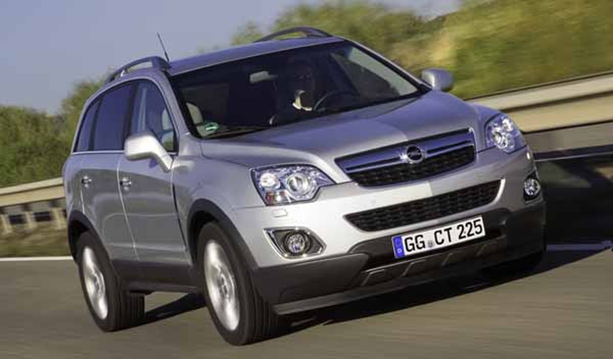 Nuevo-Opel-Antara-2011-frontal-movimiento