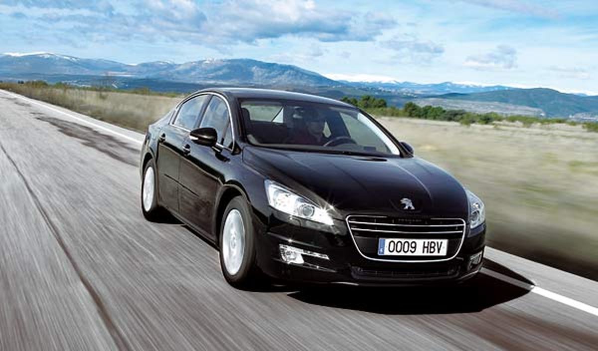 Peugeot 508 movimiento exterior frontal