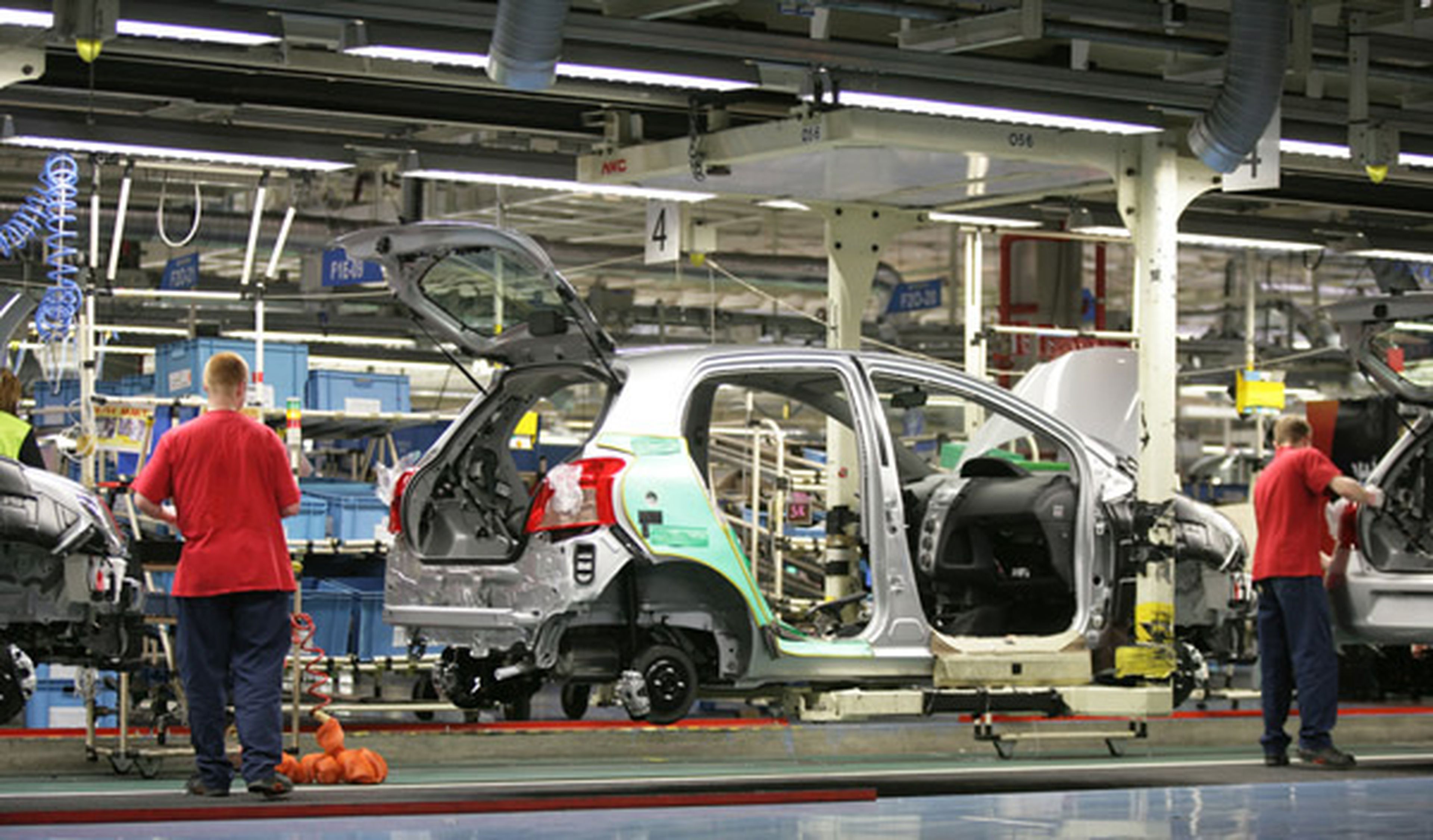 Fábricas europeas de Toyota suspenden su producción