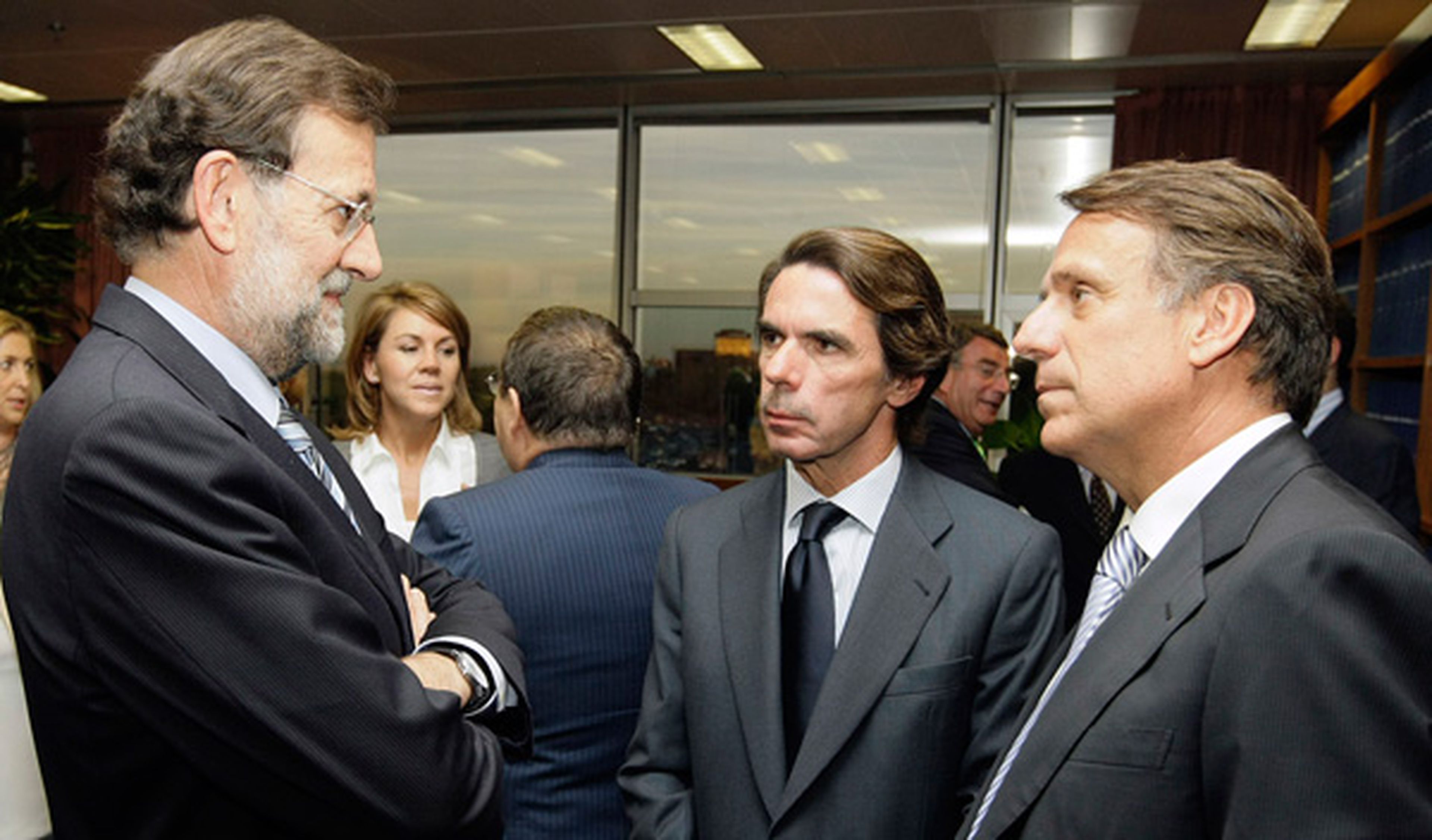 Aznar: "La creación de empleo es la receta para recuperar el mercado del automóvil"