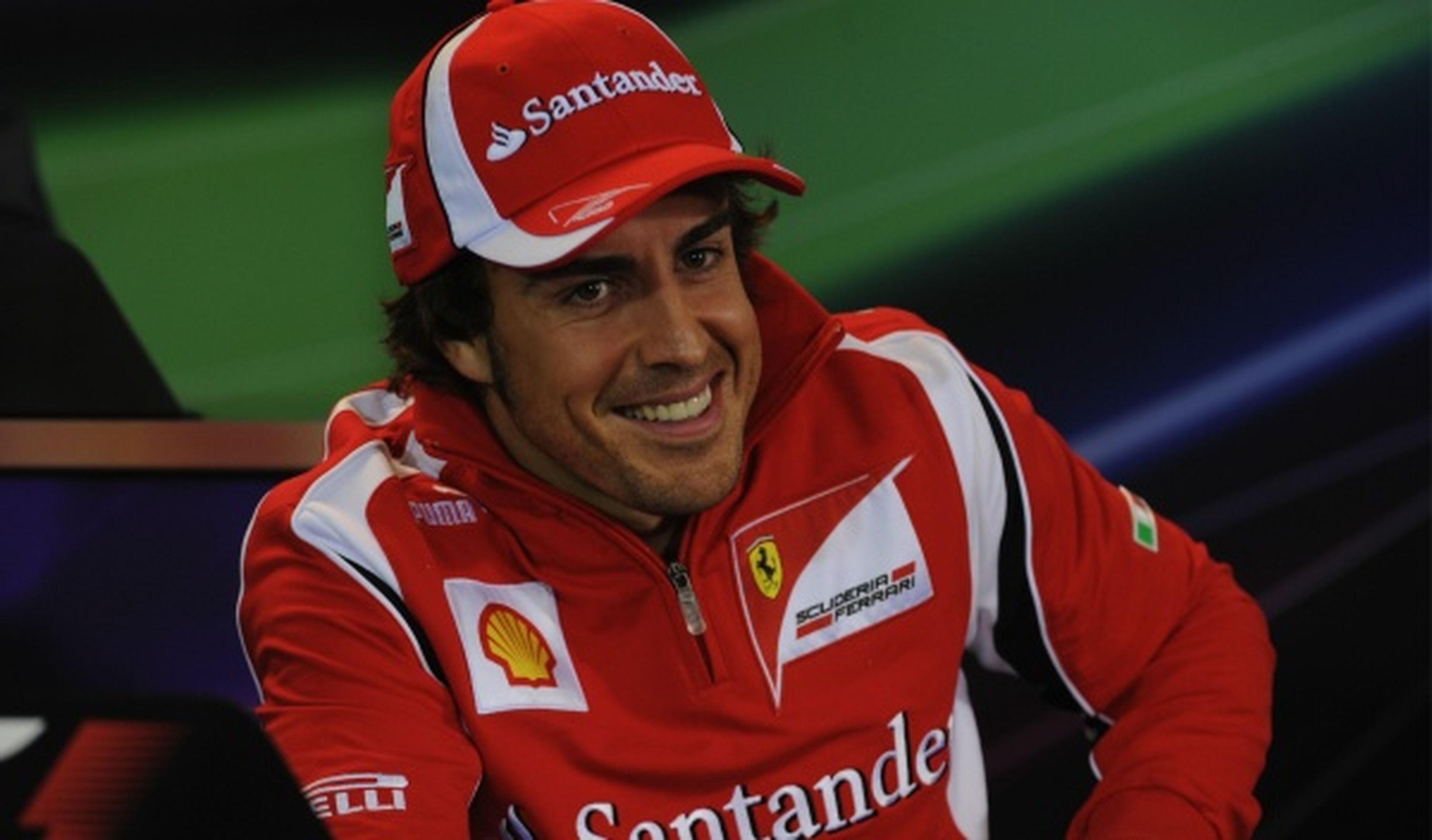 Alonso renueva con Ferrari hasta 2016