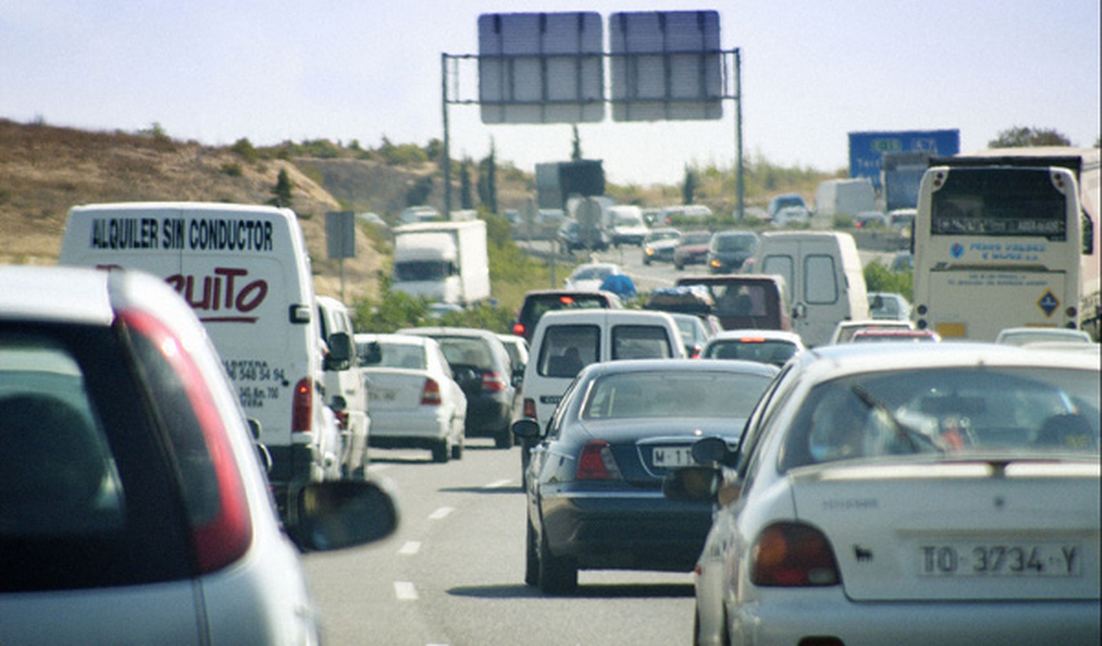 El 76% de los españoles irá de vacaciones en coche