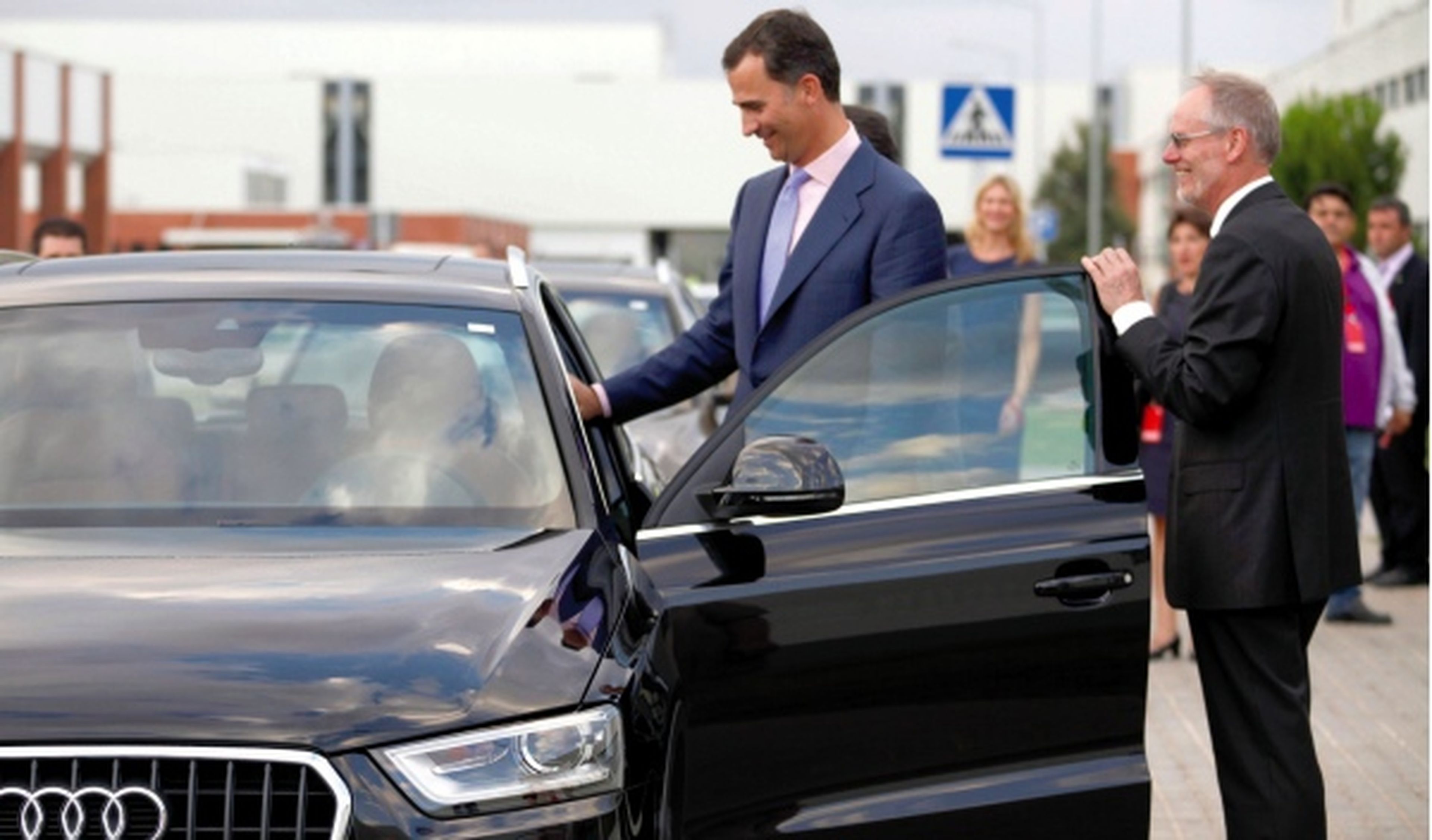 El Príncipe Felipe da el pistoletazo de salida al Audi Q3