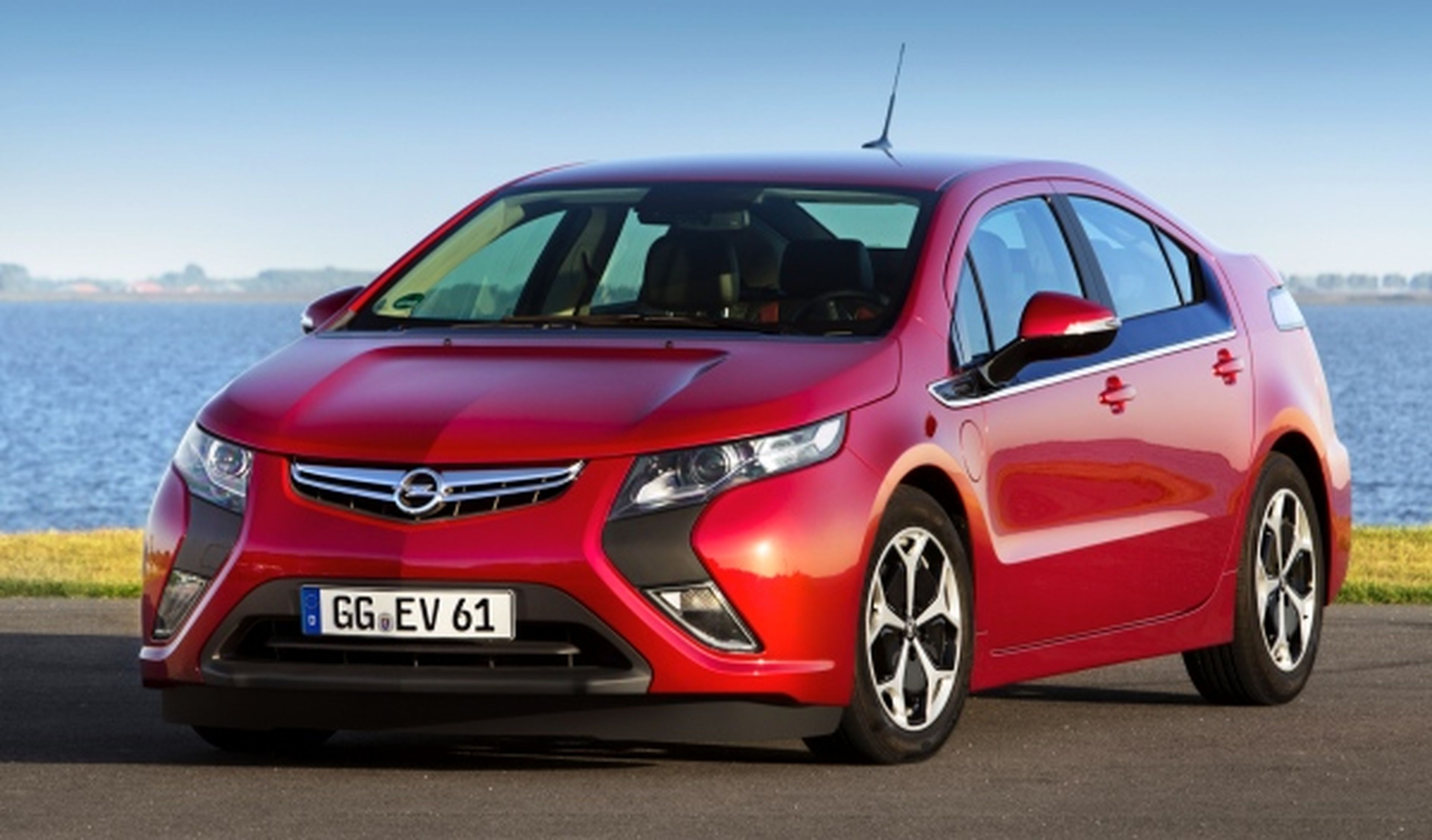 Opel espera vender 10.000 unidades del Ampera en 2012