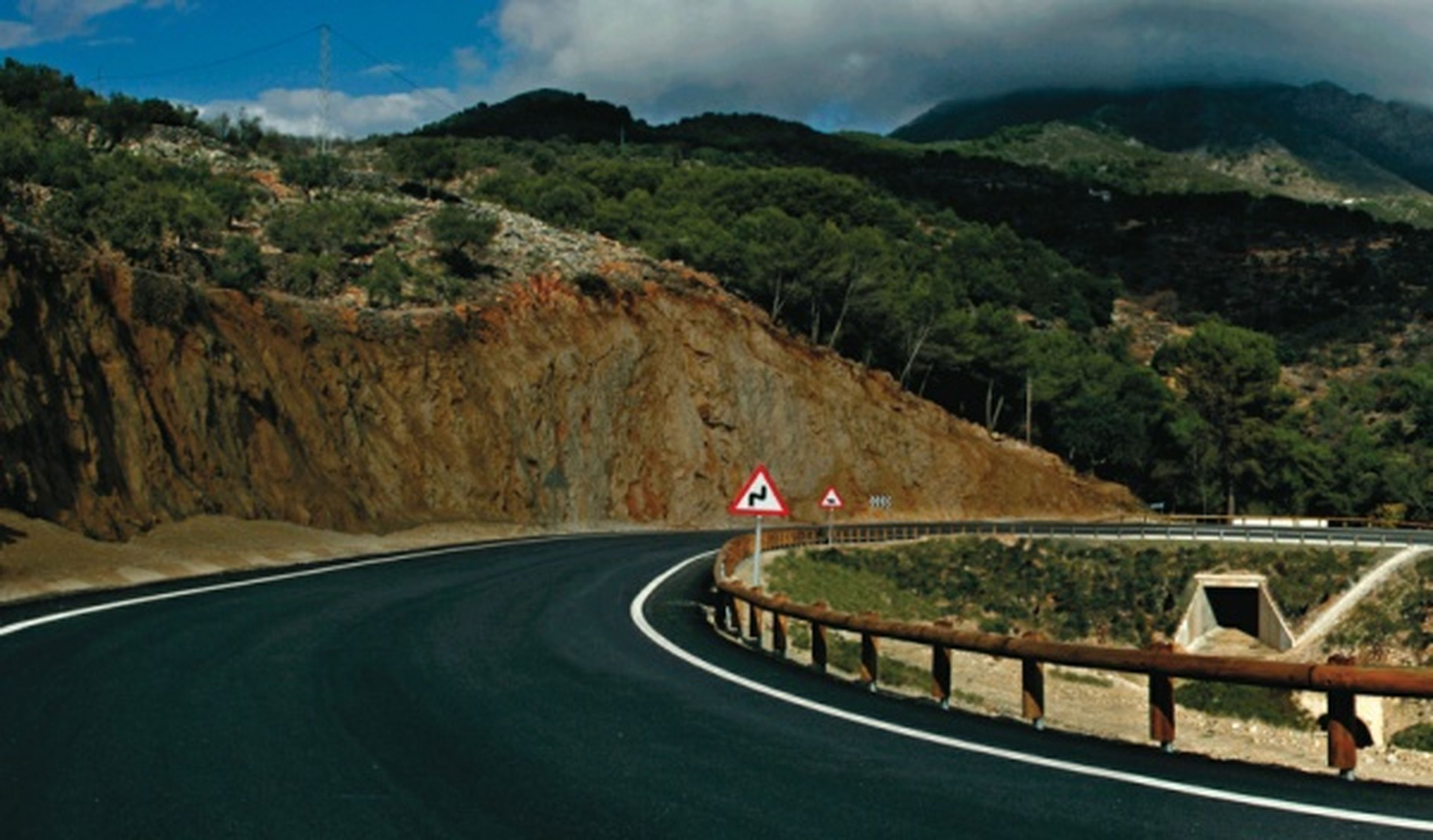 La DGT propone el límite a 90 km/h en toda carretera convencional