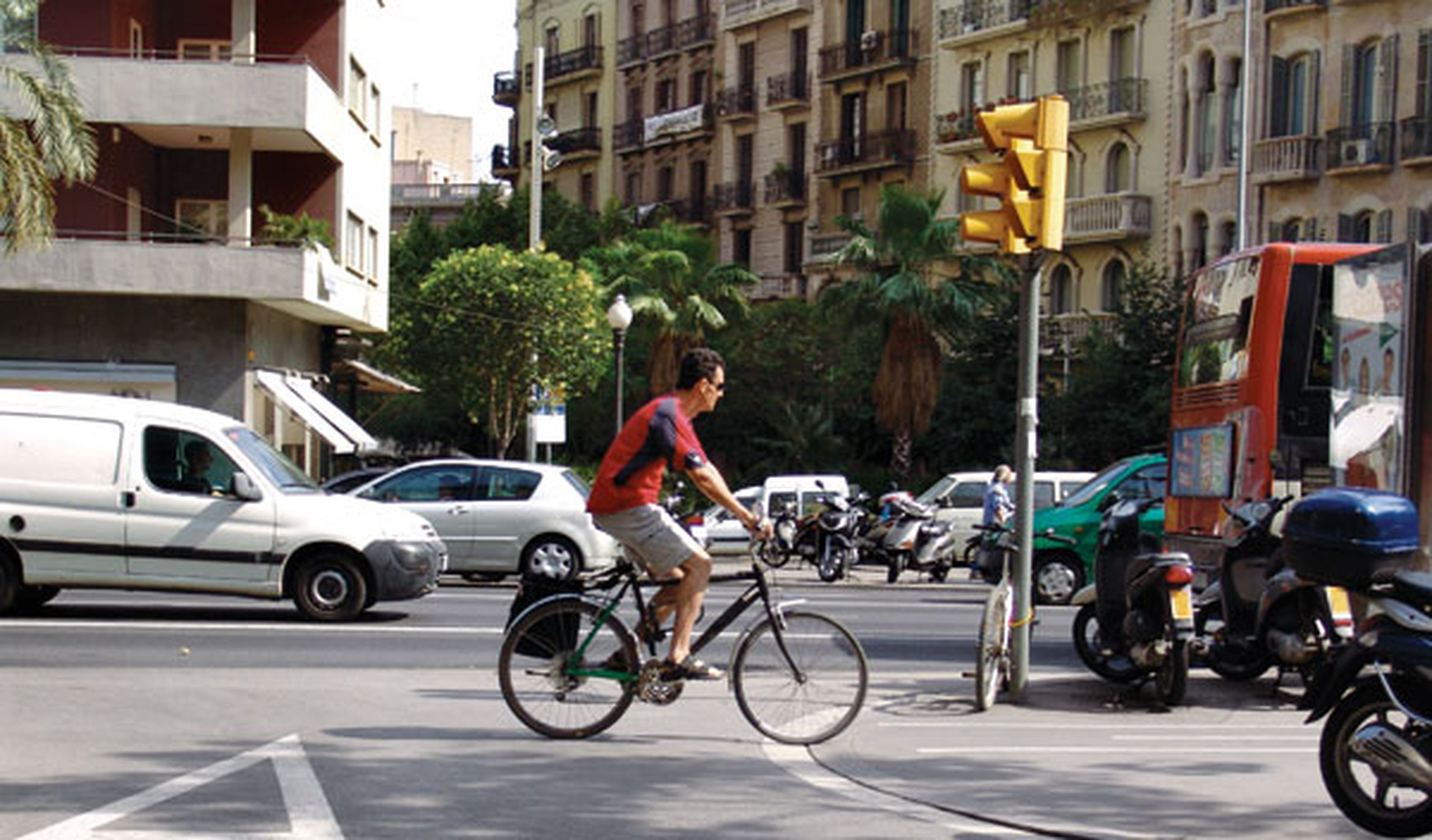 Peatones y ciclistas piden límite de 30 km/h en vías urbana