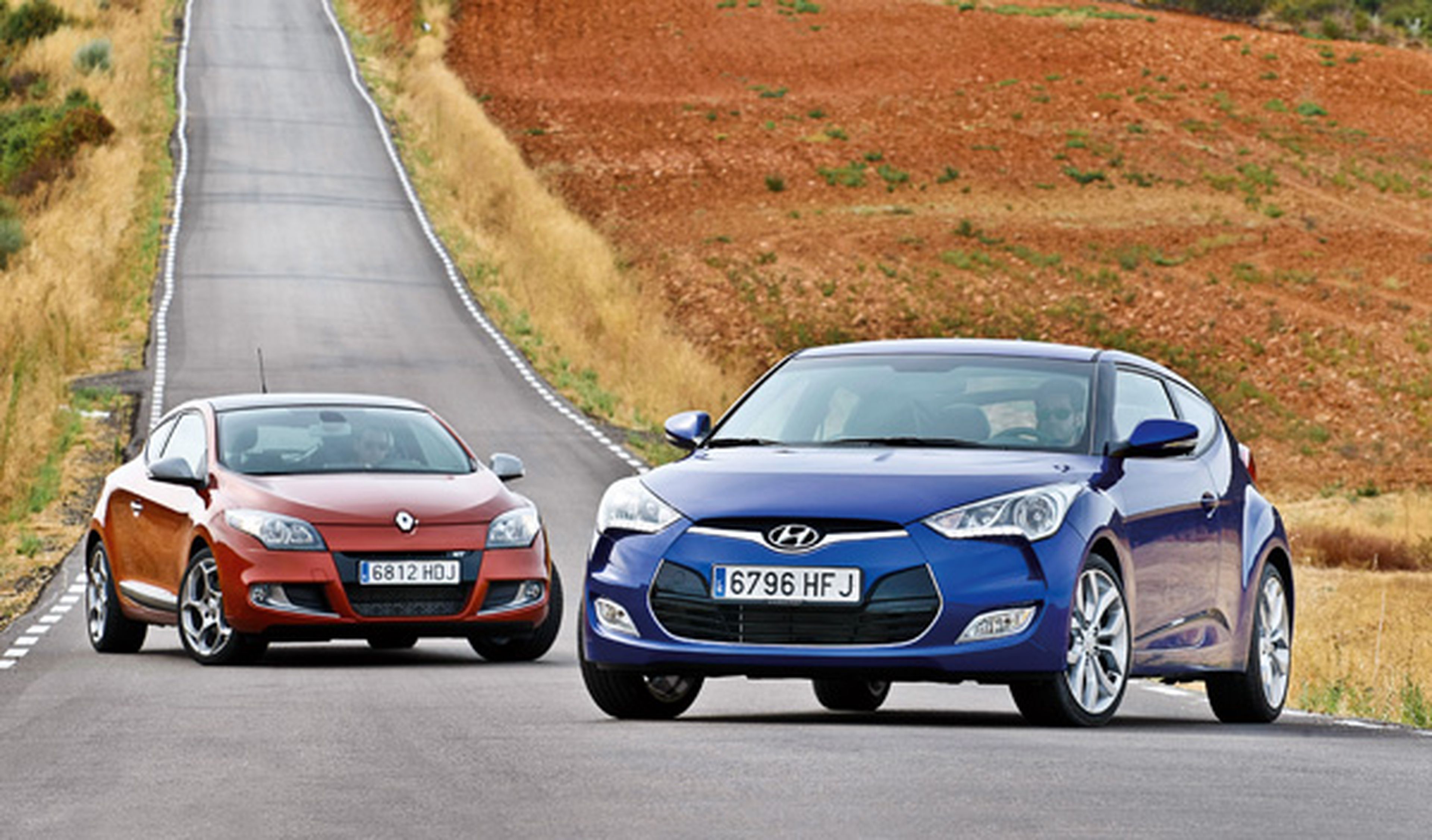 renault-megane-coupe-tce-hyundai-veloster-gdi-exterior-estática-frontal