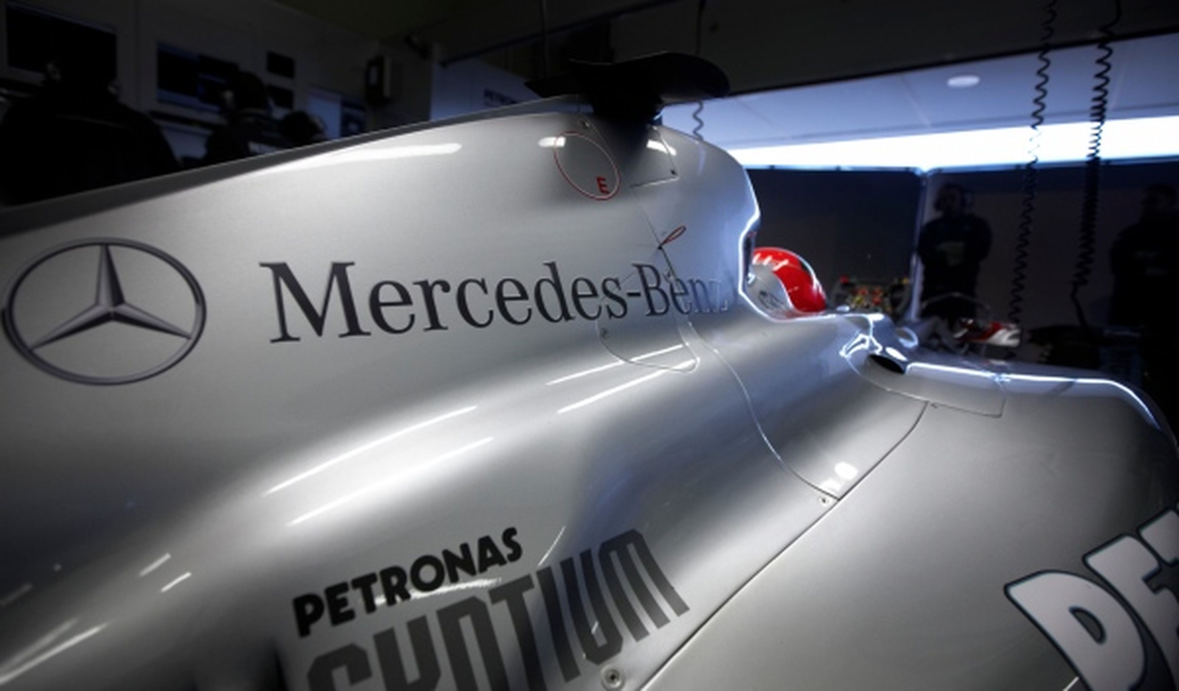 Primeros pasos del nuevo Mercedes de F1 en Silverstone