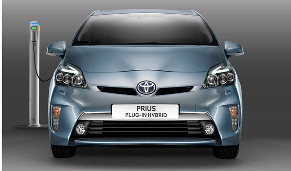 Toyota Prius Híbrido Eléctrico Enchufable precio