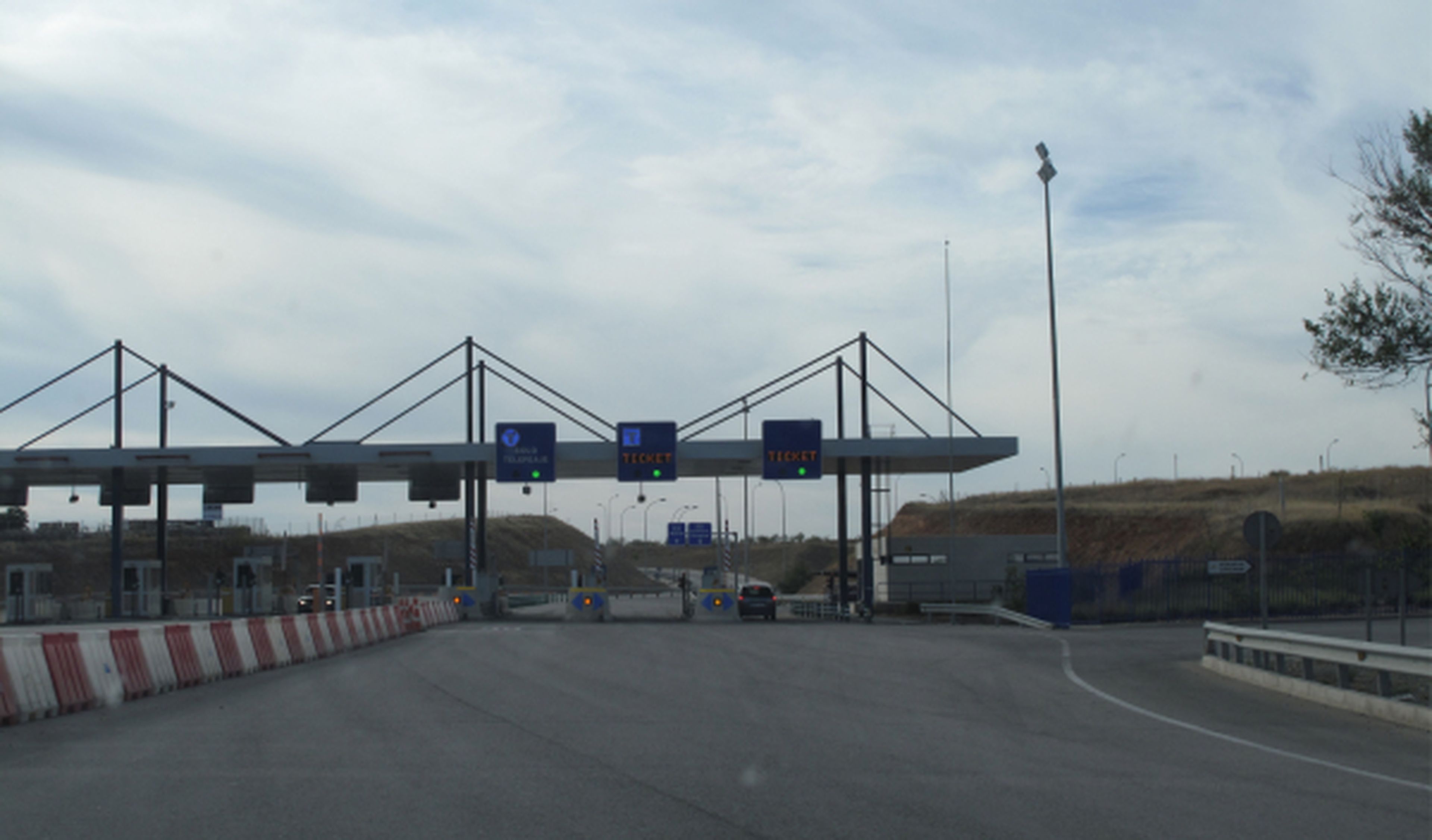 El Psoe pide quitar los peajes de autopistas portuguesas