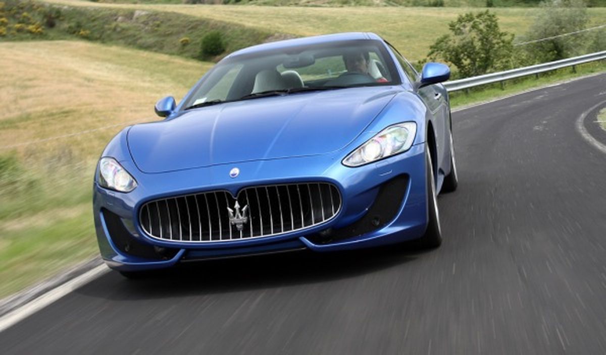 Maserati GranTurismo Sport exterior frontal
