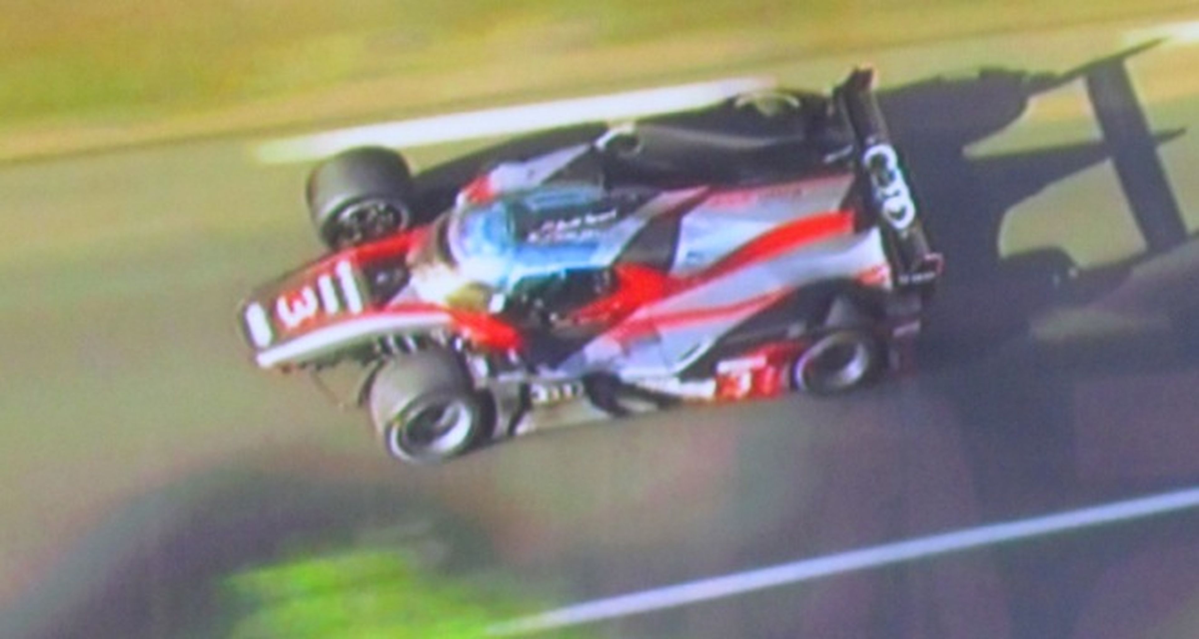 Accidente de Dumas con el coche de Gené y a boxes. 24 H de Le Mans 2012