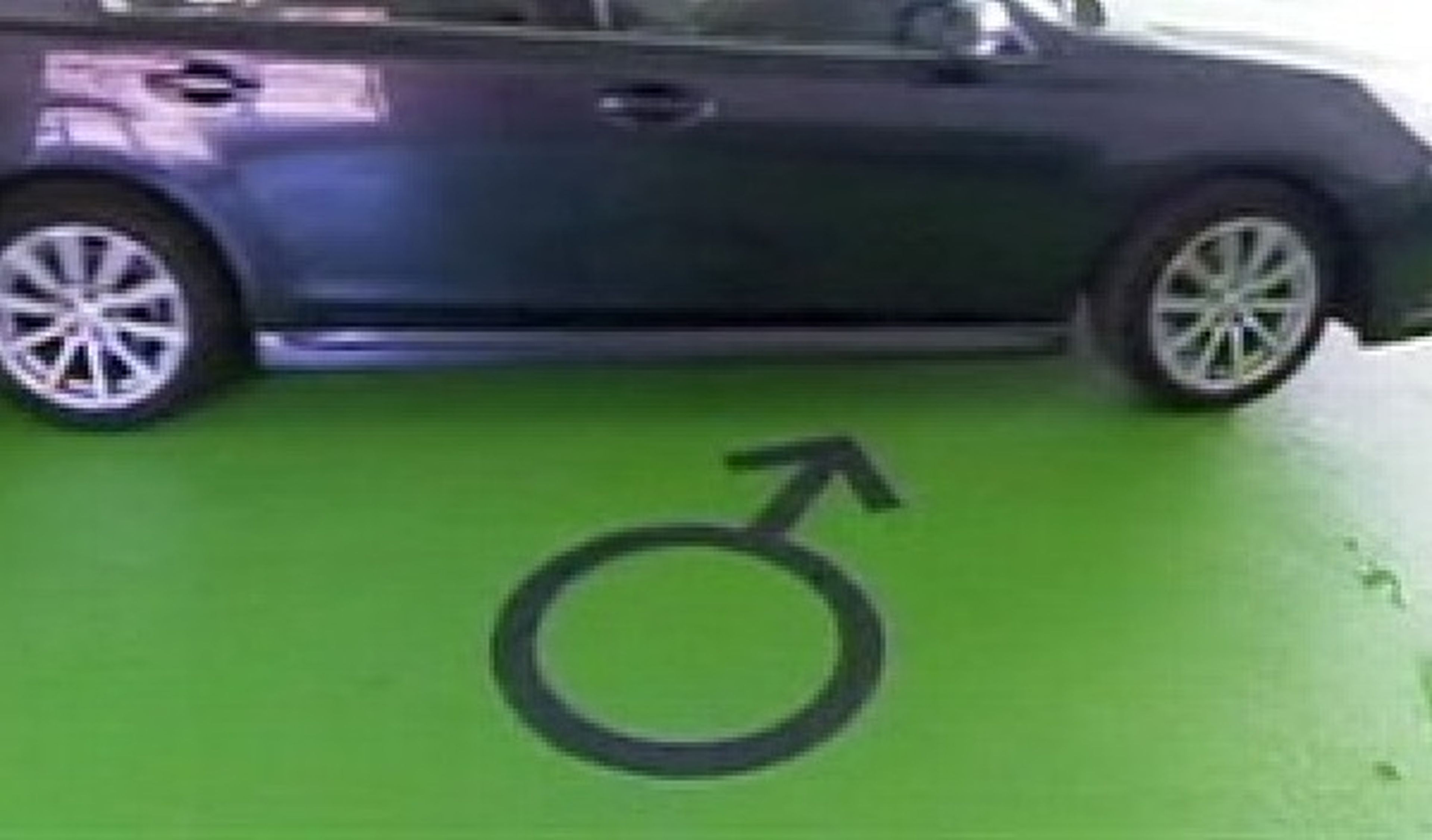 Un parking con plazas diferentes para hombres y mujeres