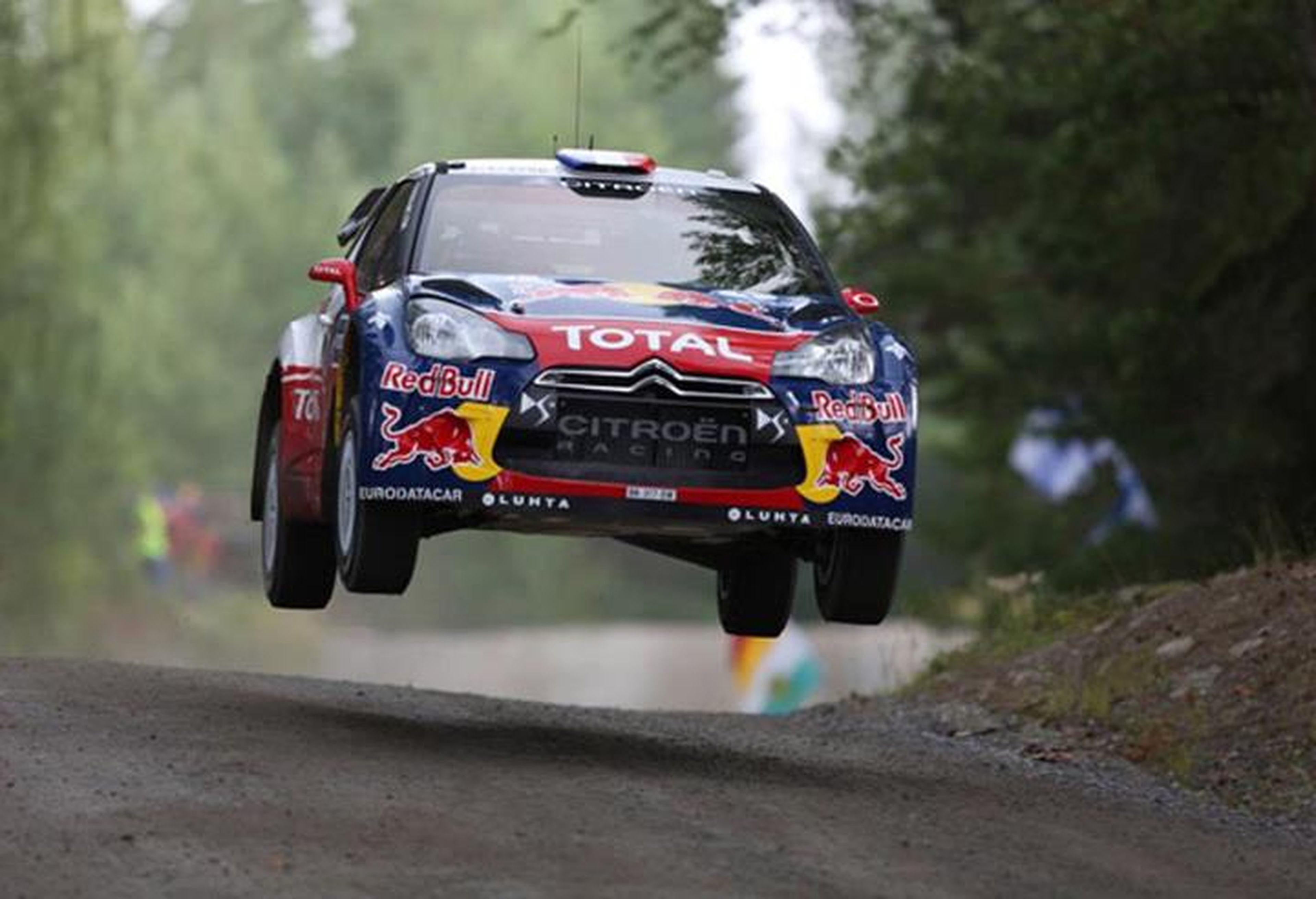 Loeb domina el primer día en el Rally de Finlandia 2012