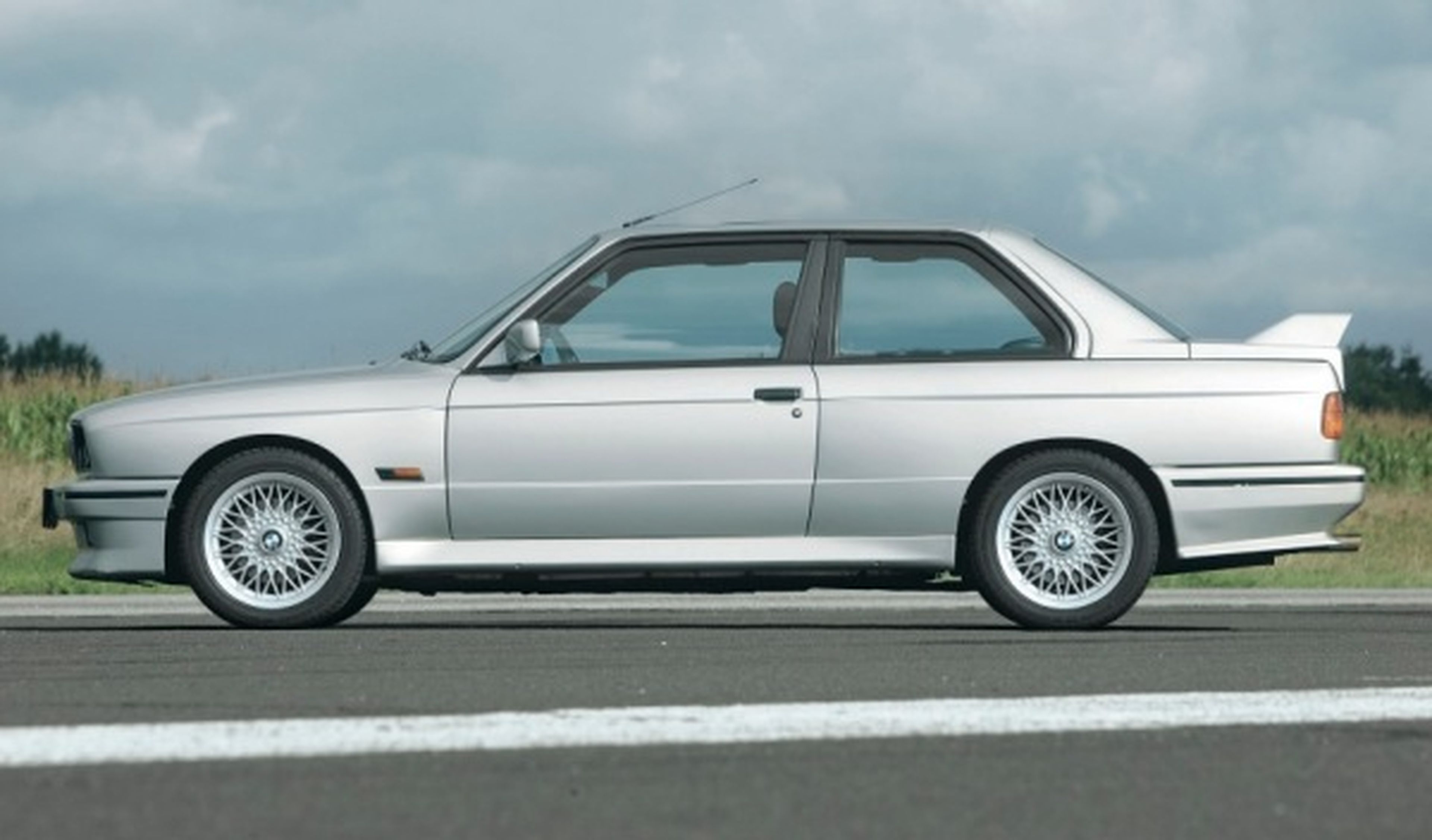 BMW M3 E30 perfil
