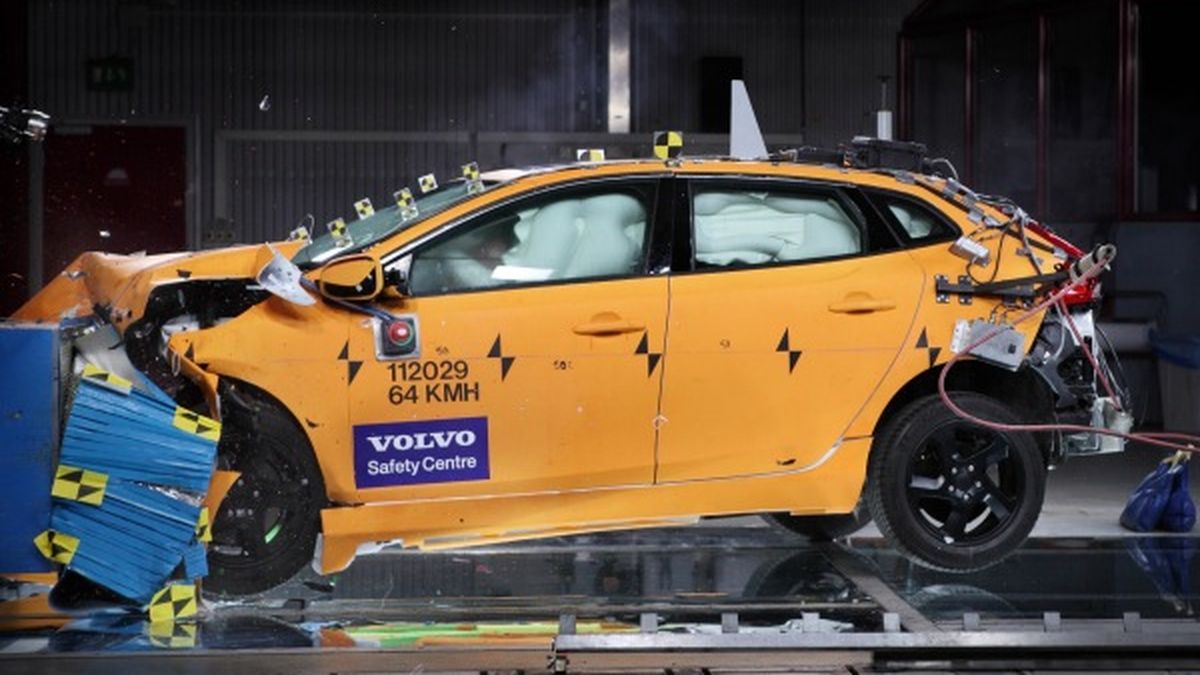 Volvo V40, el coche más seguro del mundo