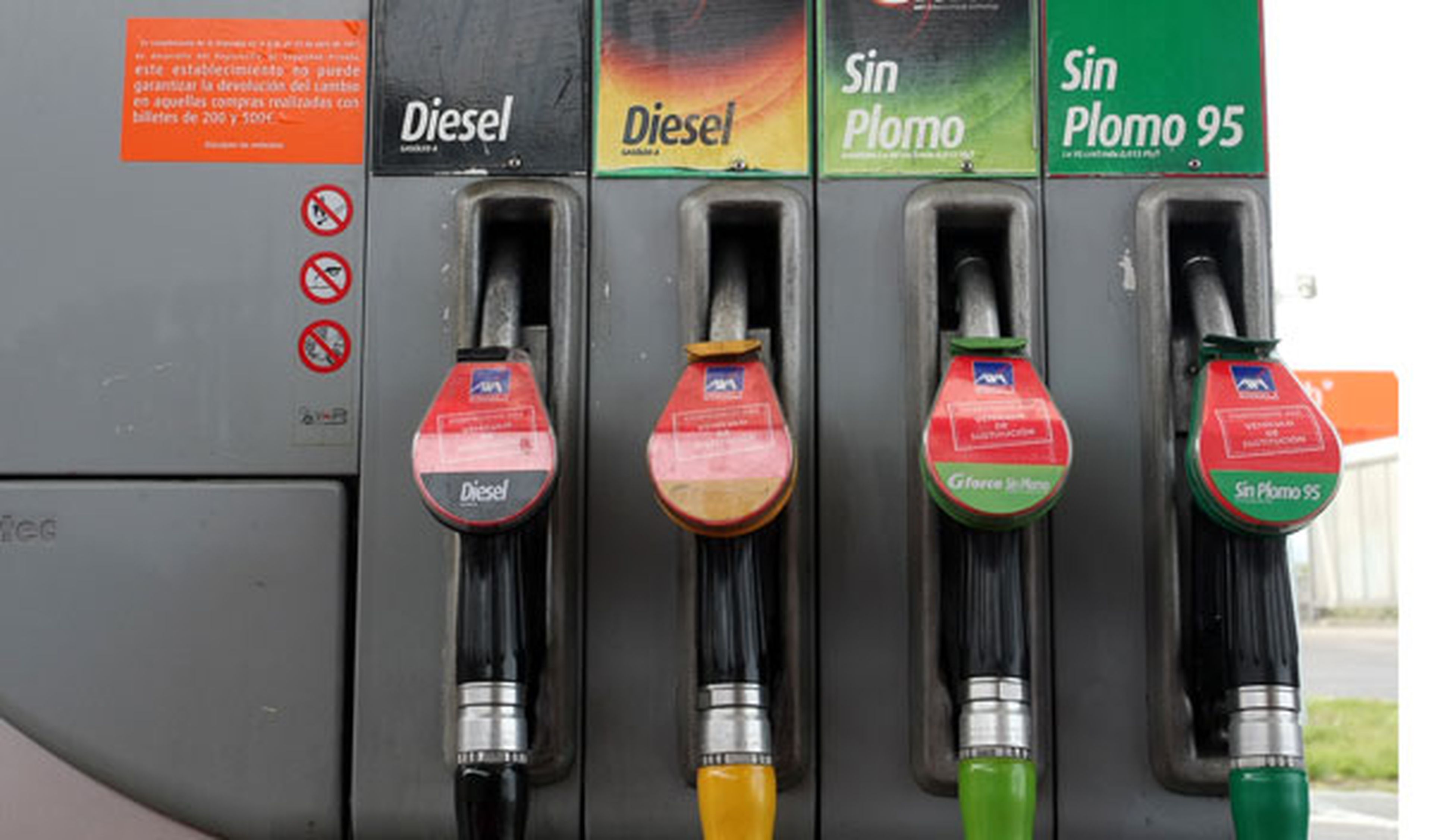 El Gobierno estudia cómo bajar el precio del combustible