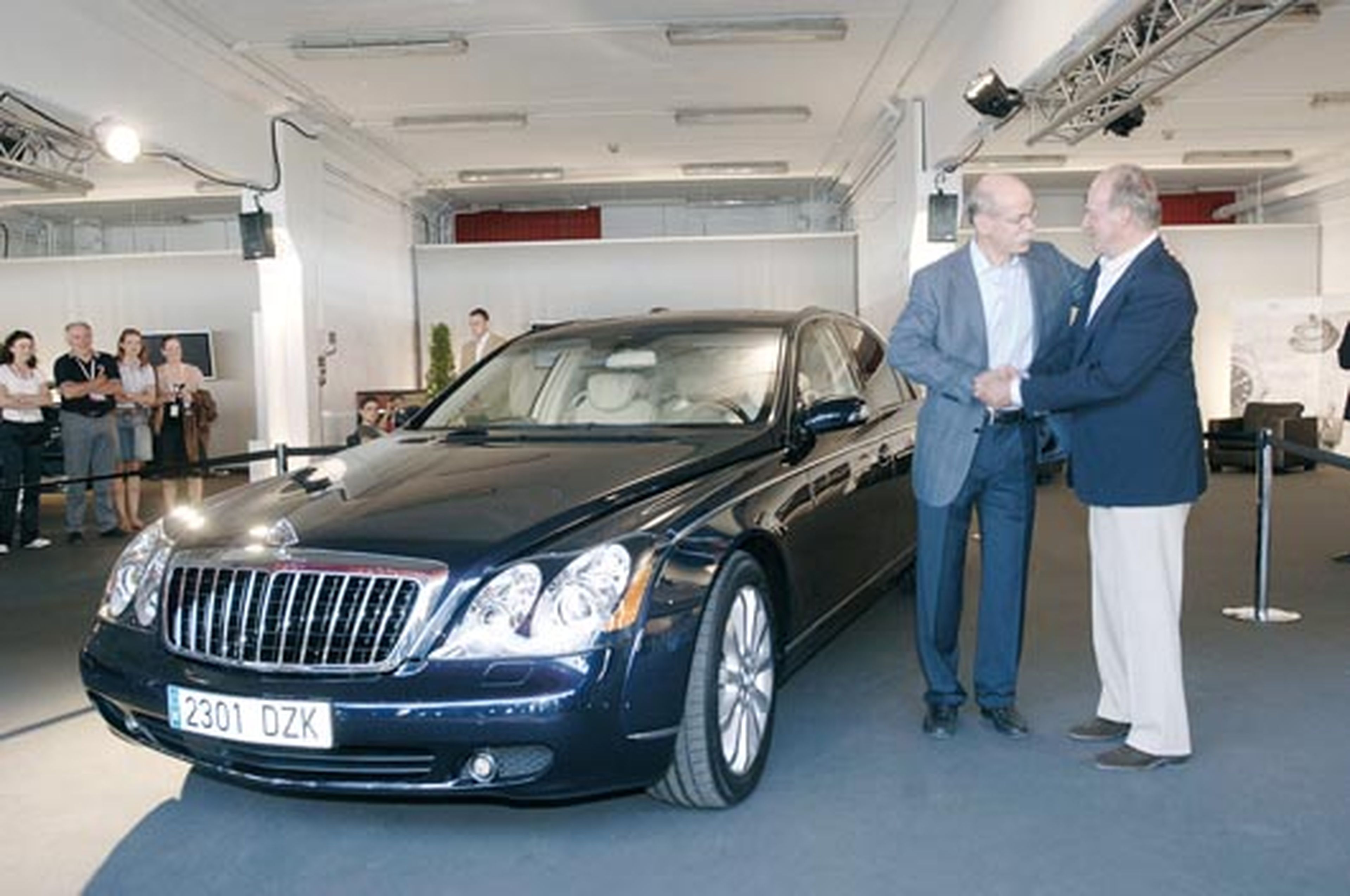 El Rey con el presidente de Daimler