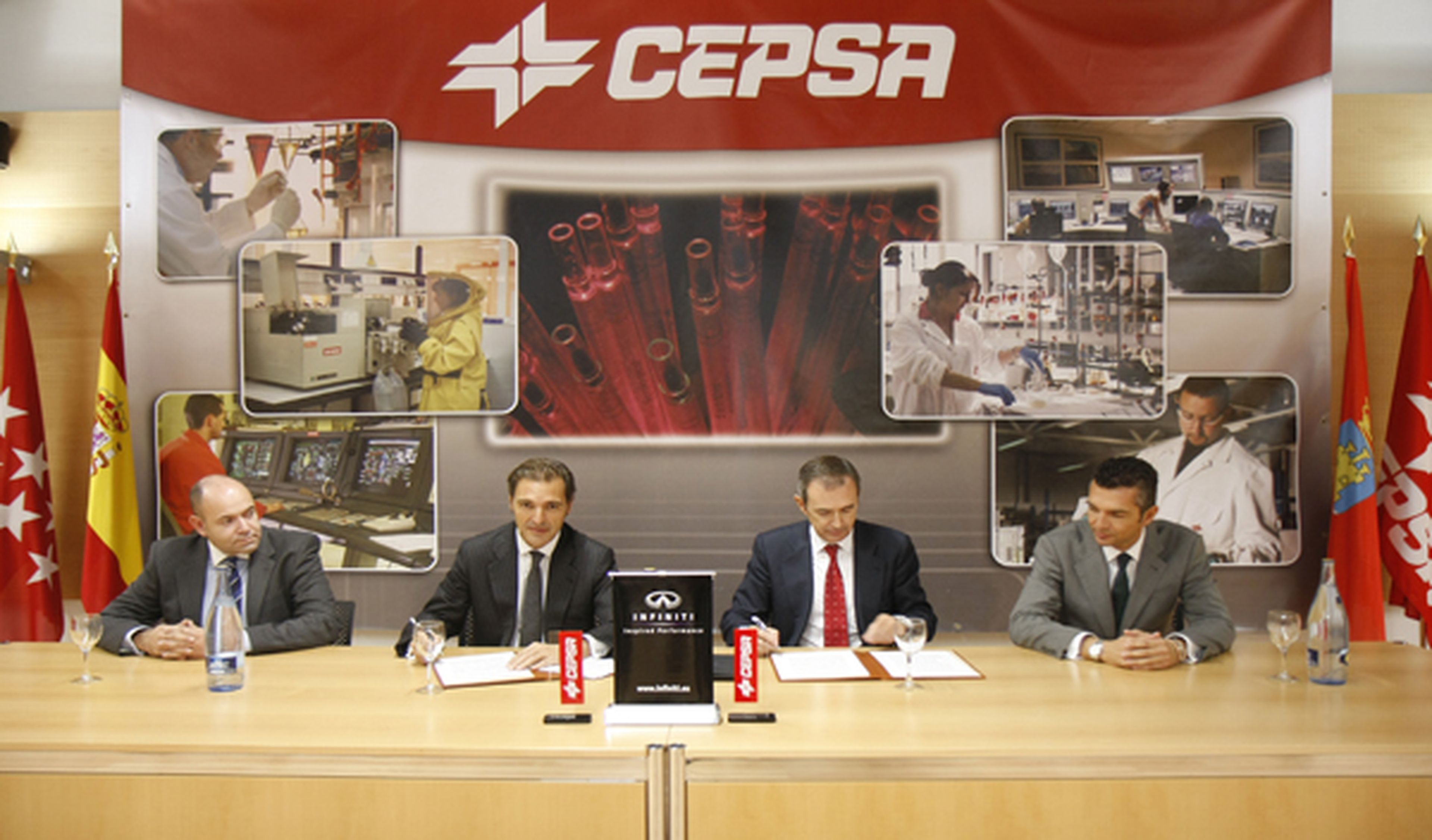 Firma del acuerdo de colaboración entre Cepsa e Infiniti