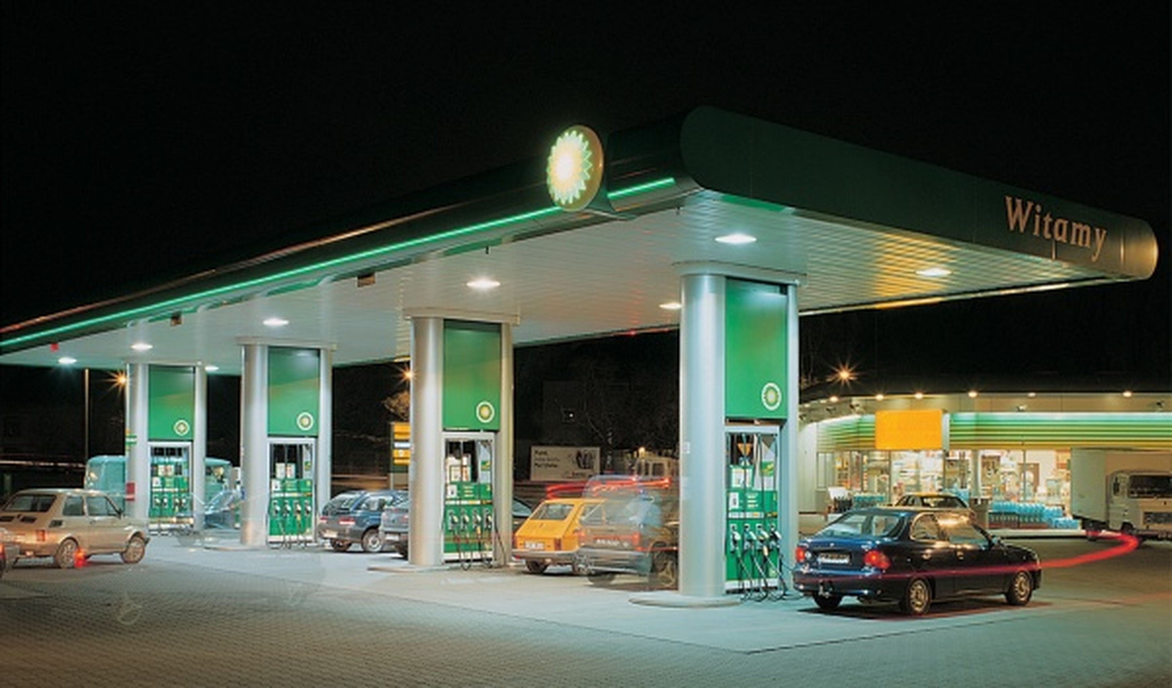 CNE llama la atención por el 'efecto lunes' en la gasolina