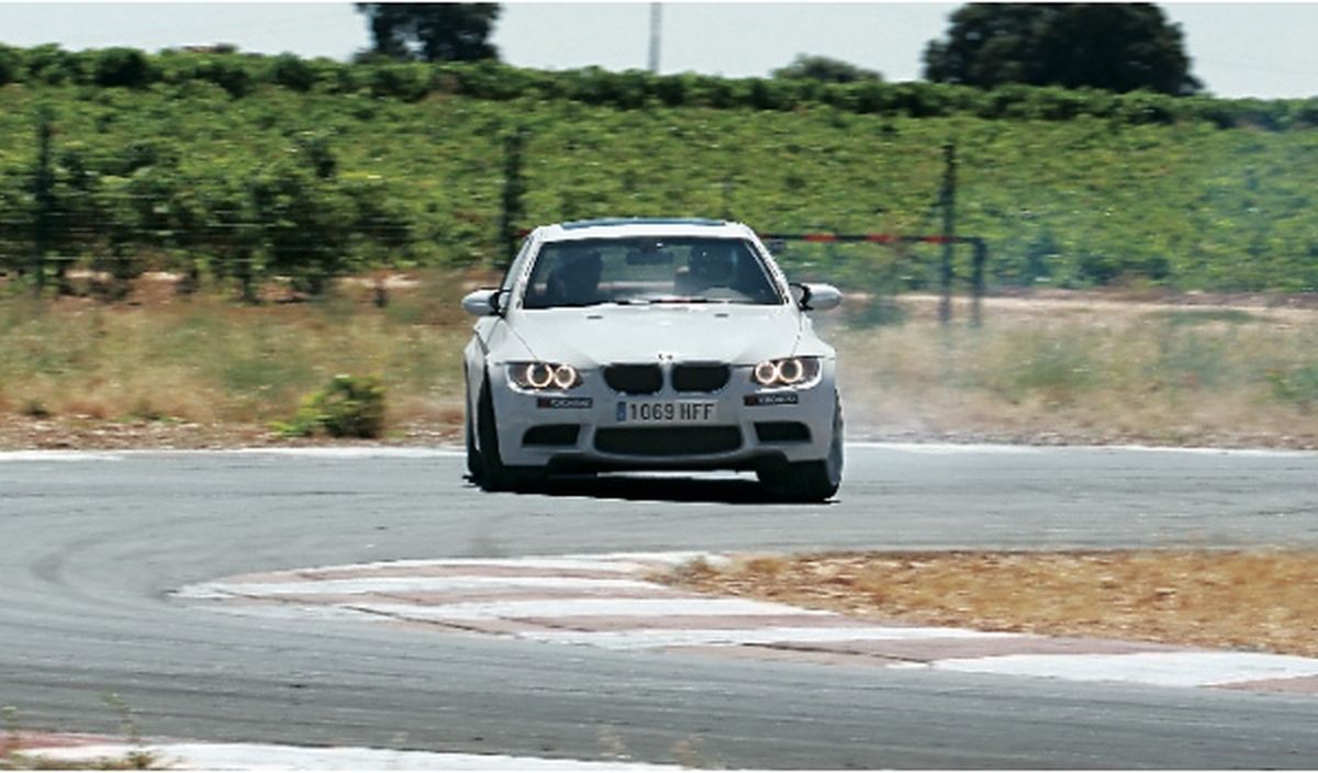 BMW M3 420 CV delantera derrape drift drifting
