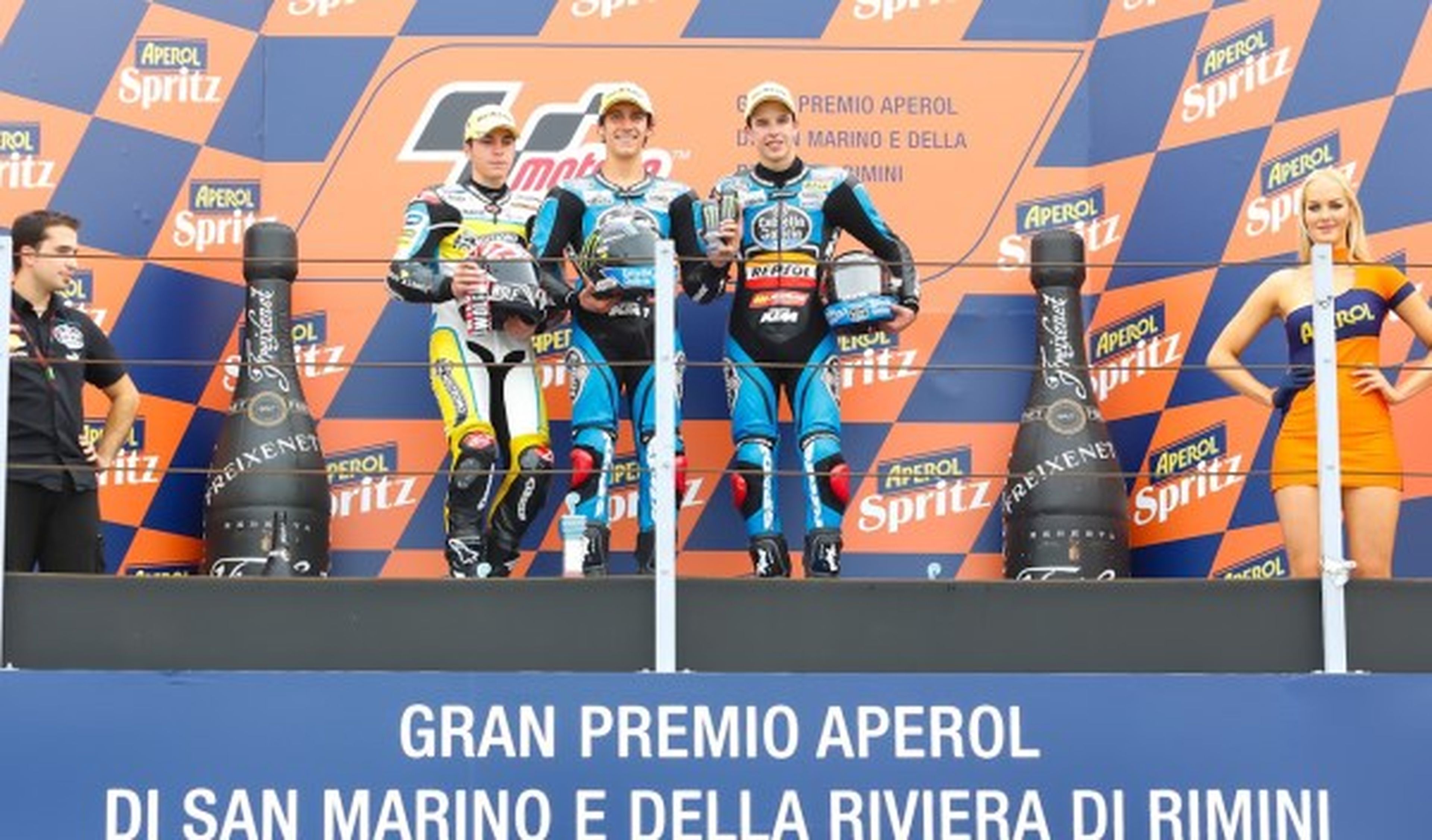 Maverick Viñales, Álex Rins y Álex Márquez, en el podio del GP de San Marino.