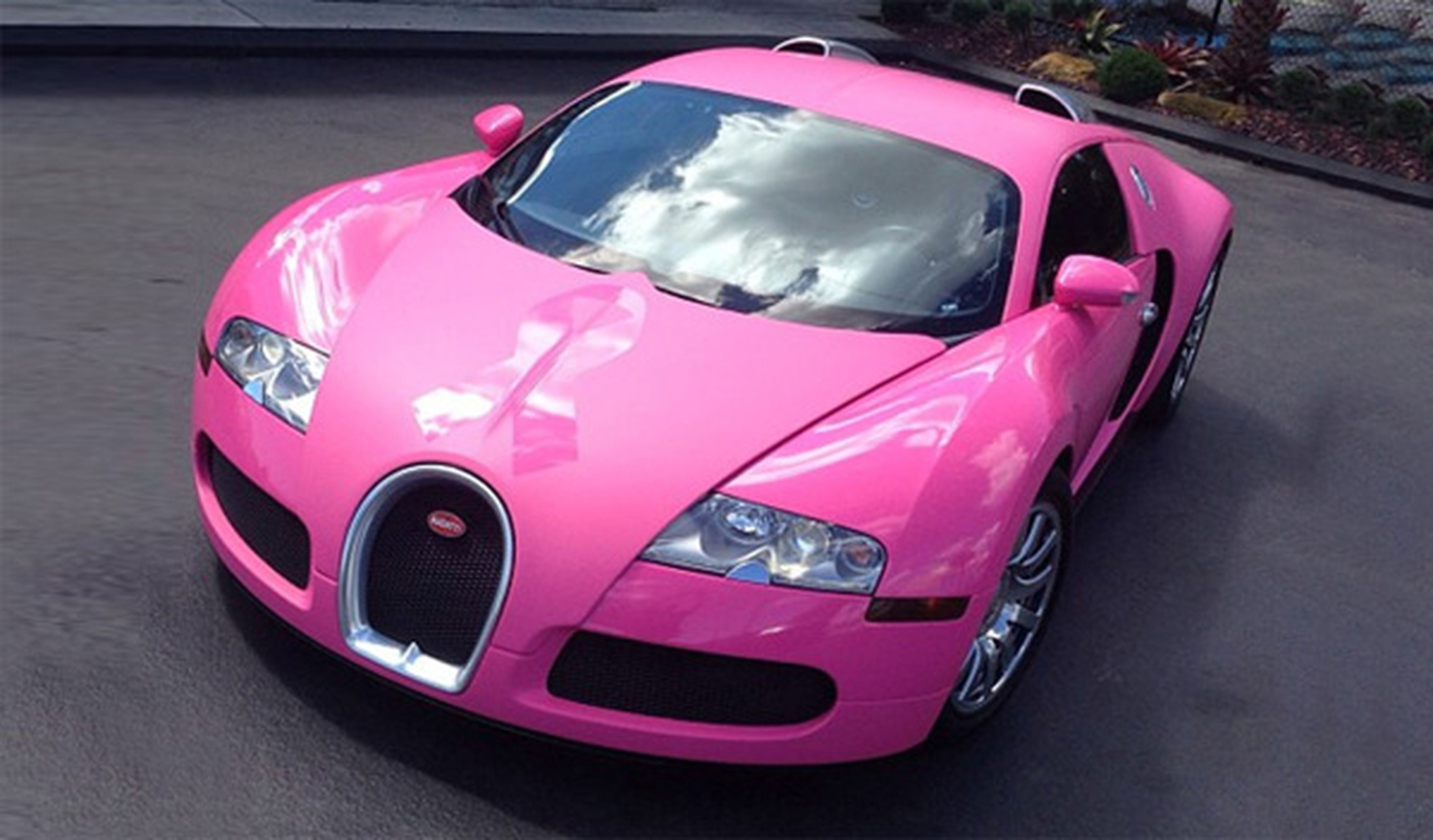 Flo Rida pinta su Bugatti Veyron de rosa