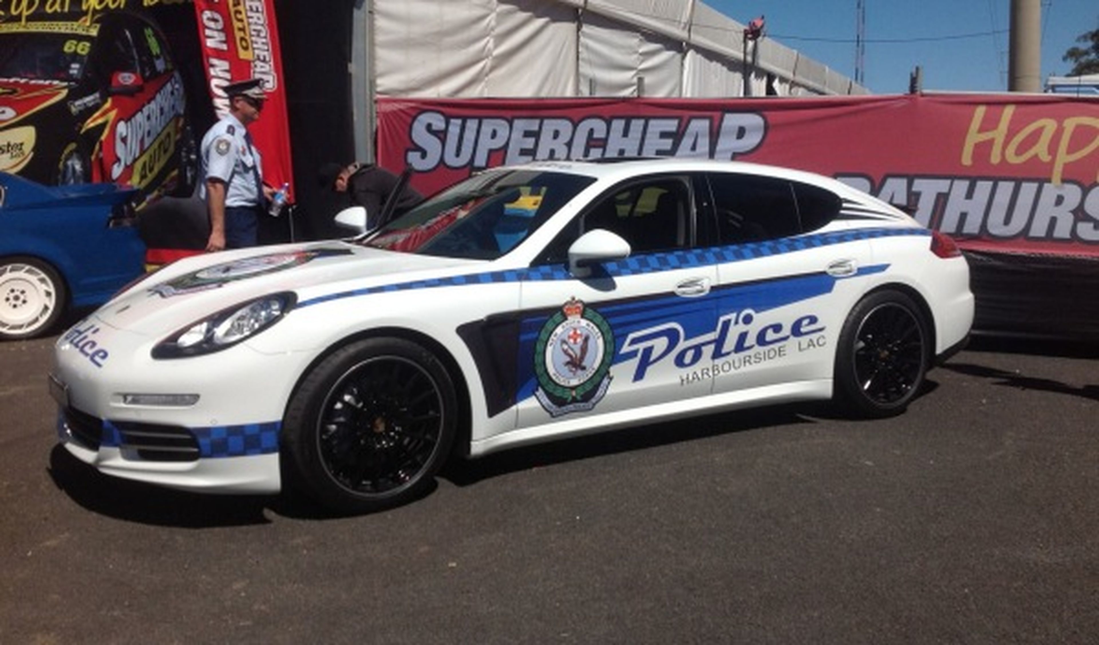 Porsche panamera 4s policia
