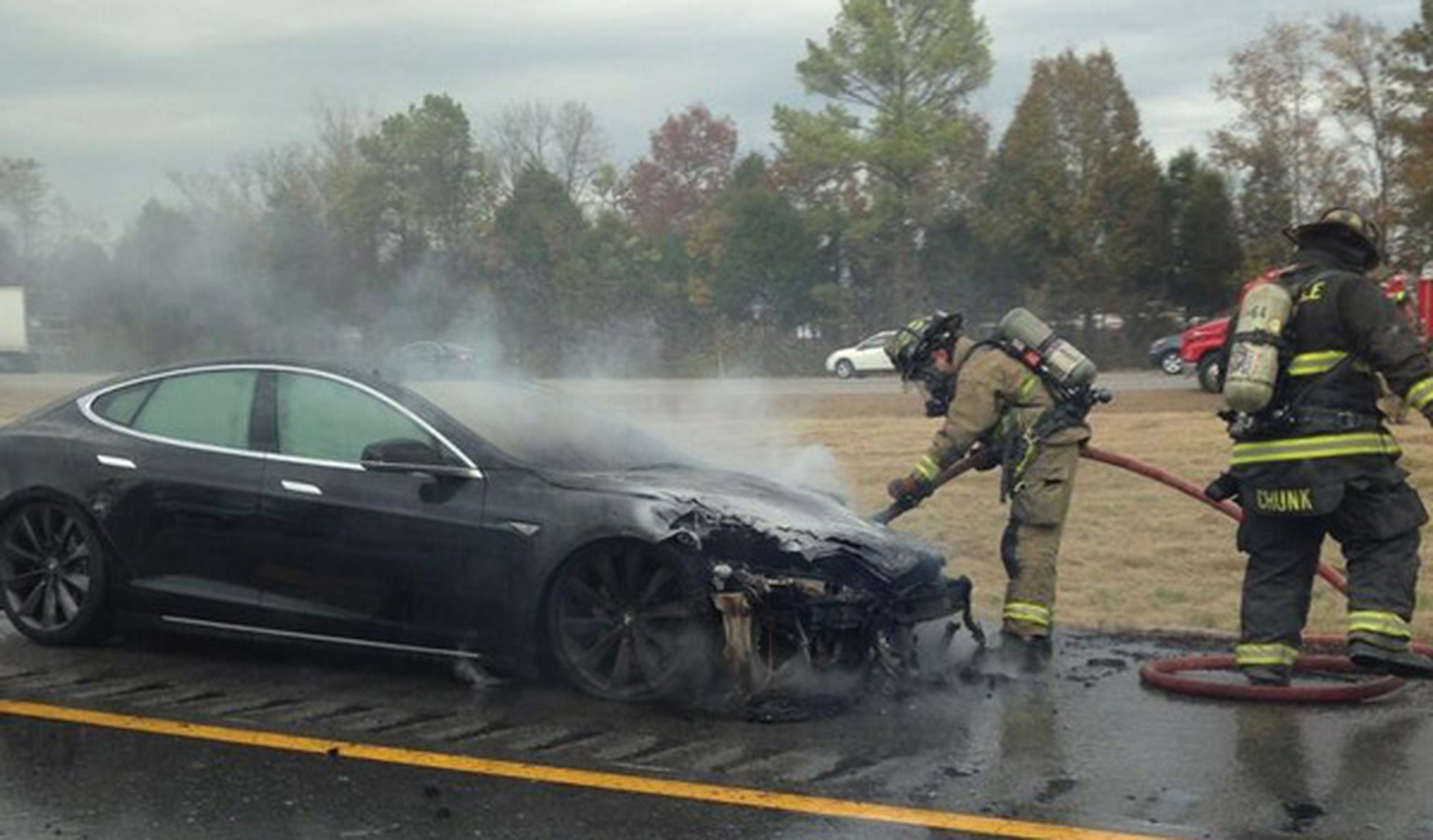 Otro Tesla Model S que acaba en llamas