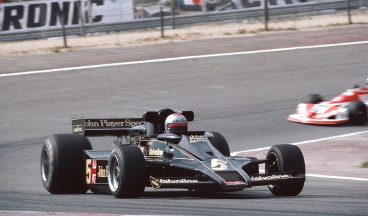 Mario Andretti en el GP de España de 1978, con un Lotus en el Jarama