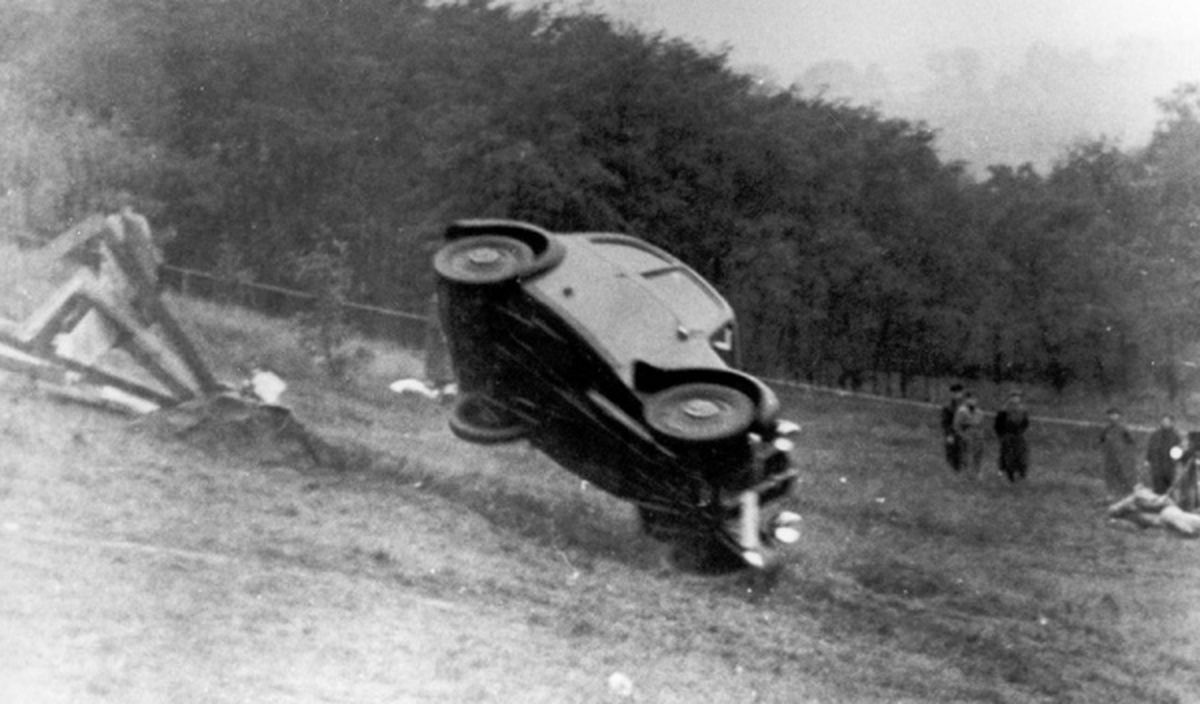 75 años pruebas de choque Audi