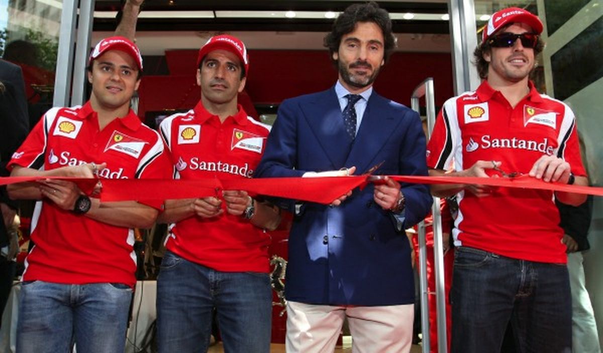 Inauguración 'Ferrari Store' Barcelona cinta