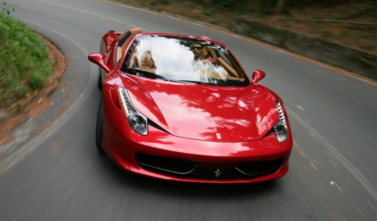 Ferrari-458-Spider-frontal