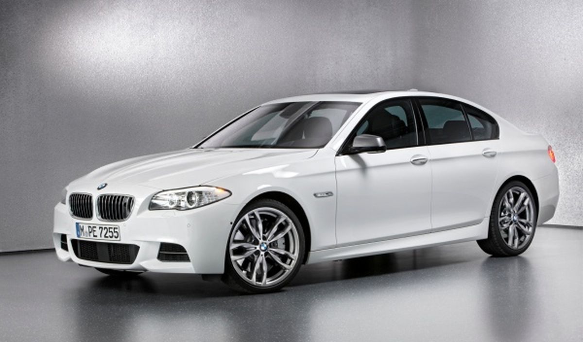 BMW M550d xDrive frontal lateral