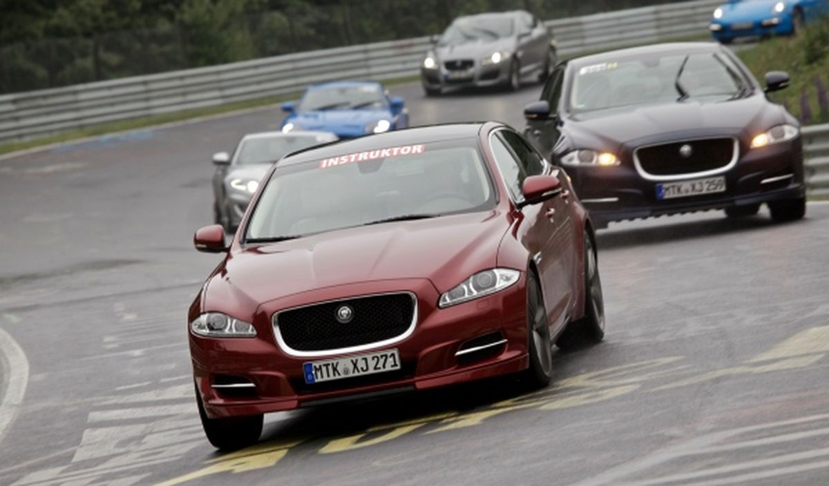 Conduciendo con Jaguar en Nurburgring