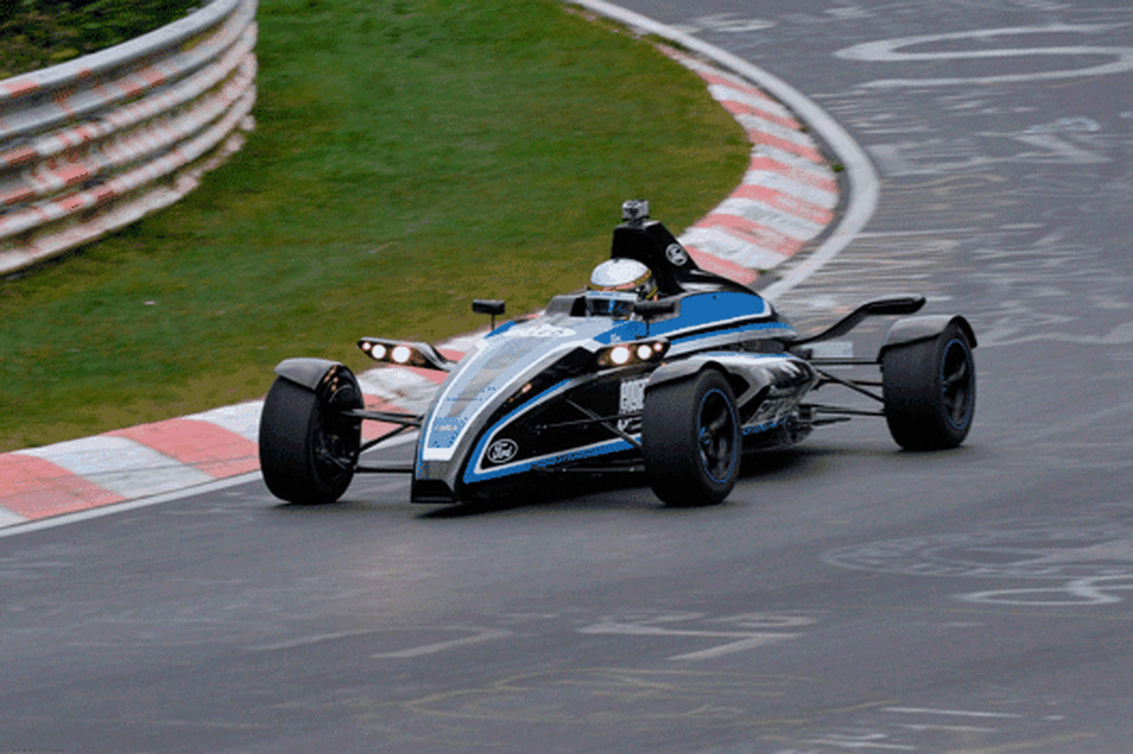 Un Fórmula Ford 1.0 bate al Enzo y Aventador en Nürburgring