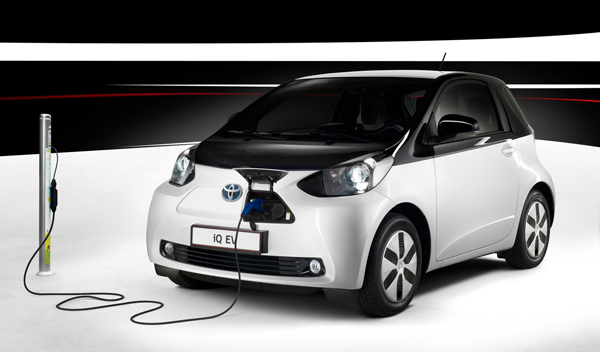Toyota iQ EV: la mínima expresión eléctrica Toyota iQ EV: la mínima expresión eléctrica