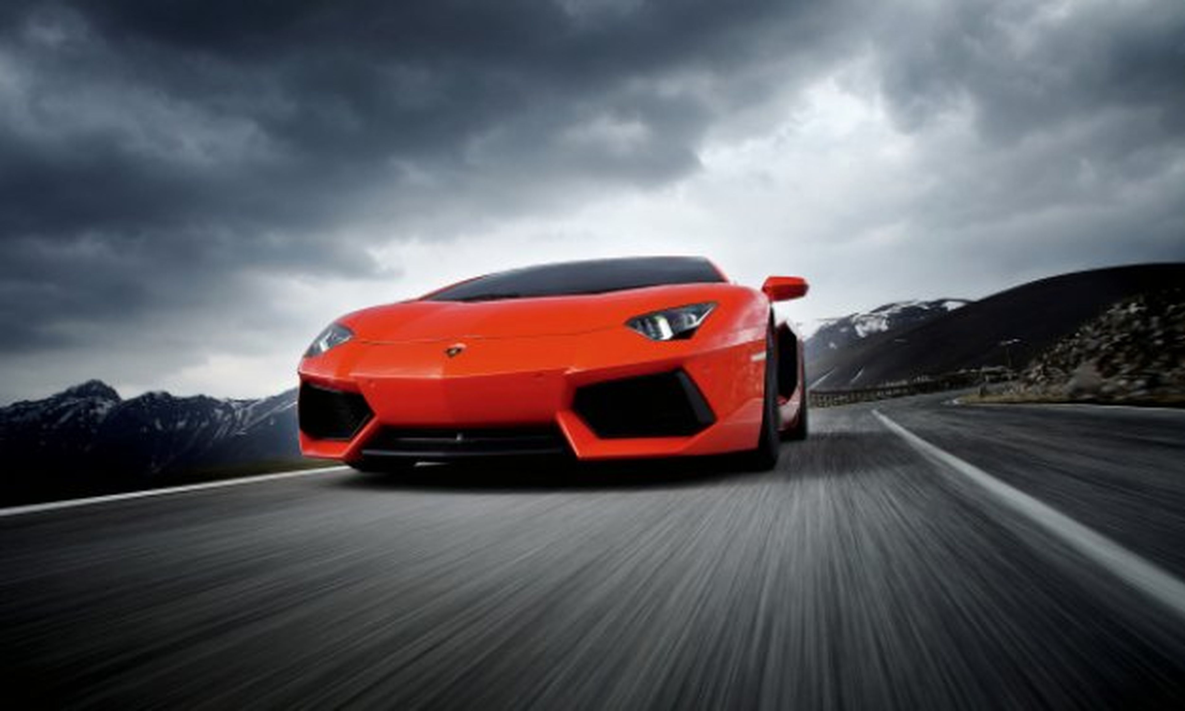 Lamborghini descarta la tecnología híbrida enchufable para