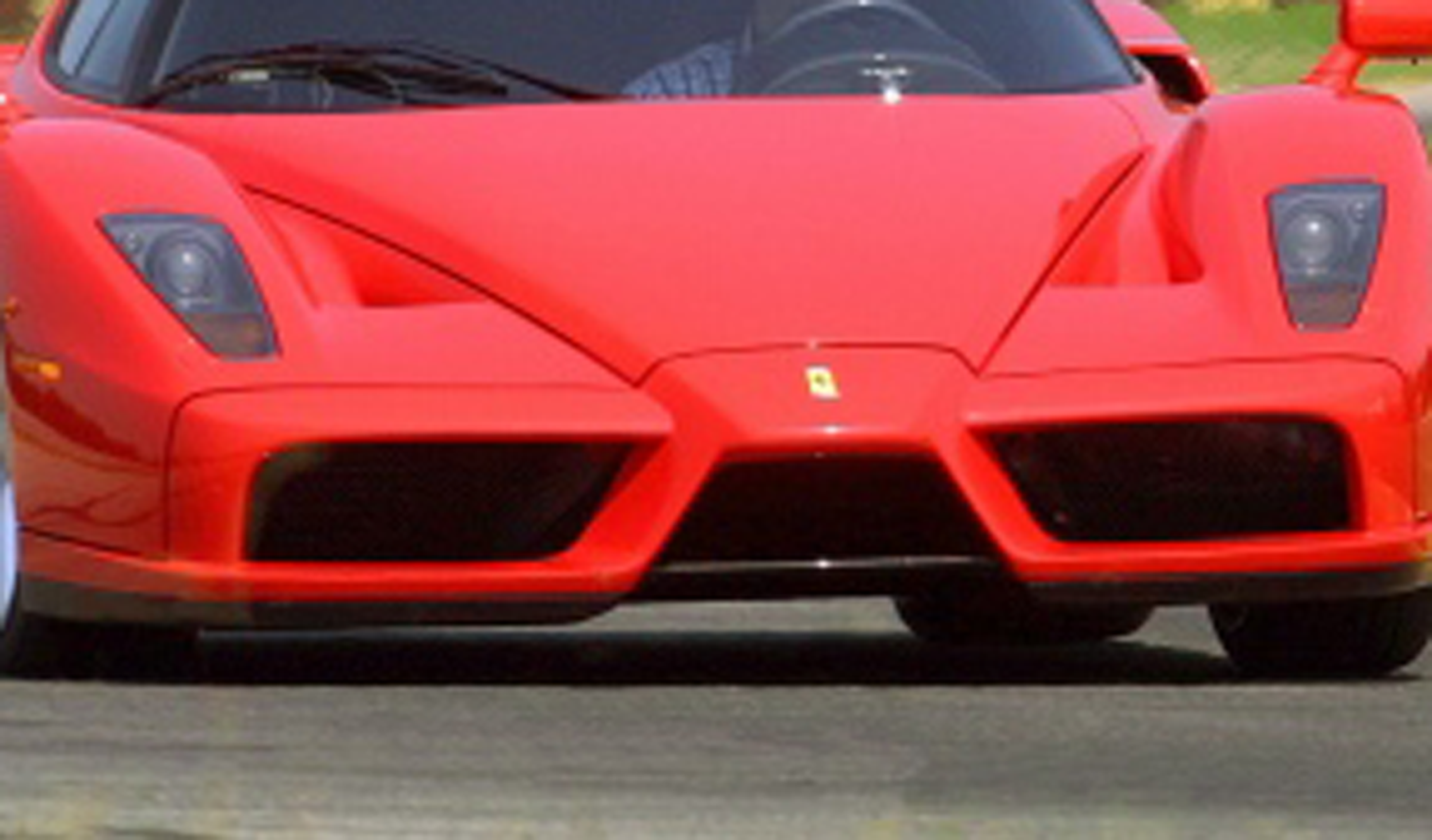 El Ferrari F70, cazado en la factoría
