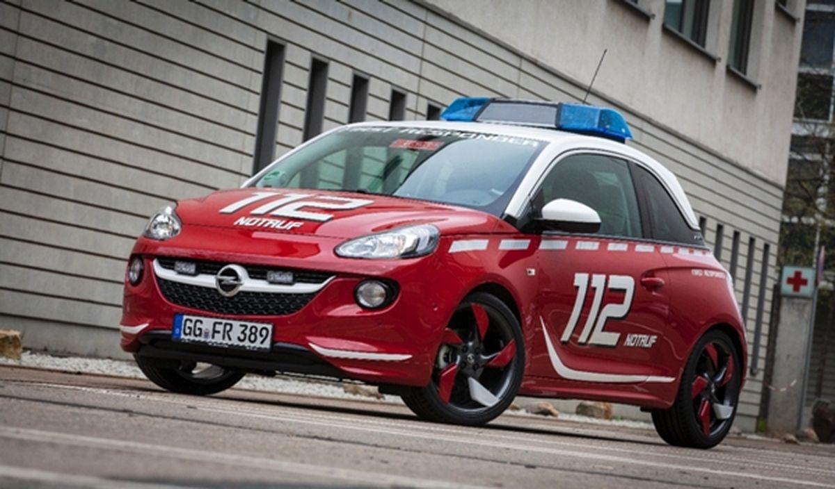 Opel Adam para el Cuerpo de Bomberos 1