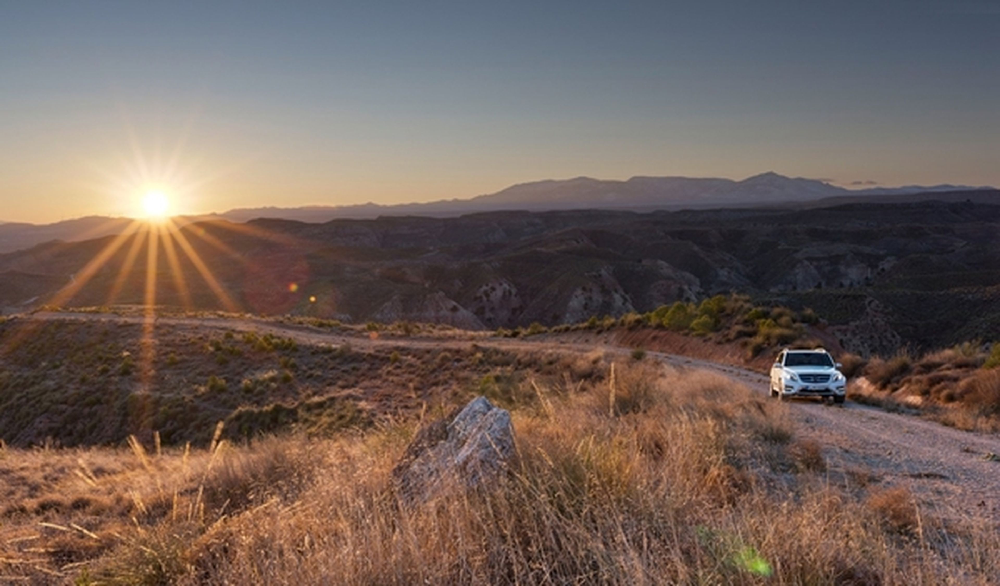 El Mercedes GLK 2014, cazado en el Valle de la Muerte